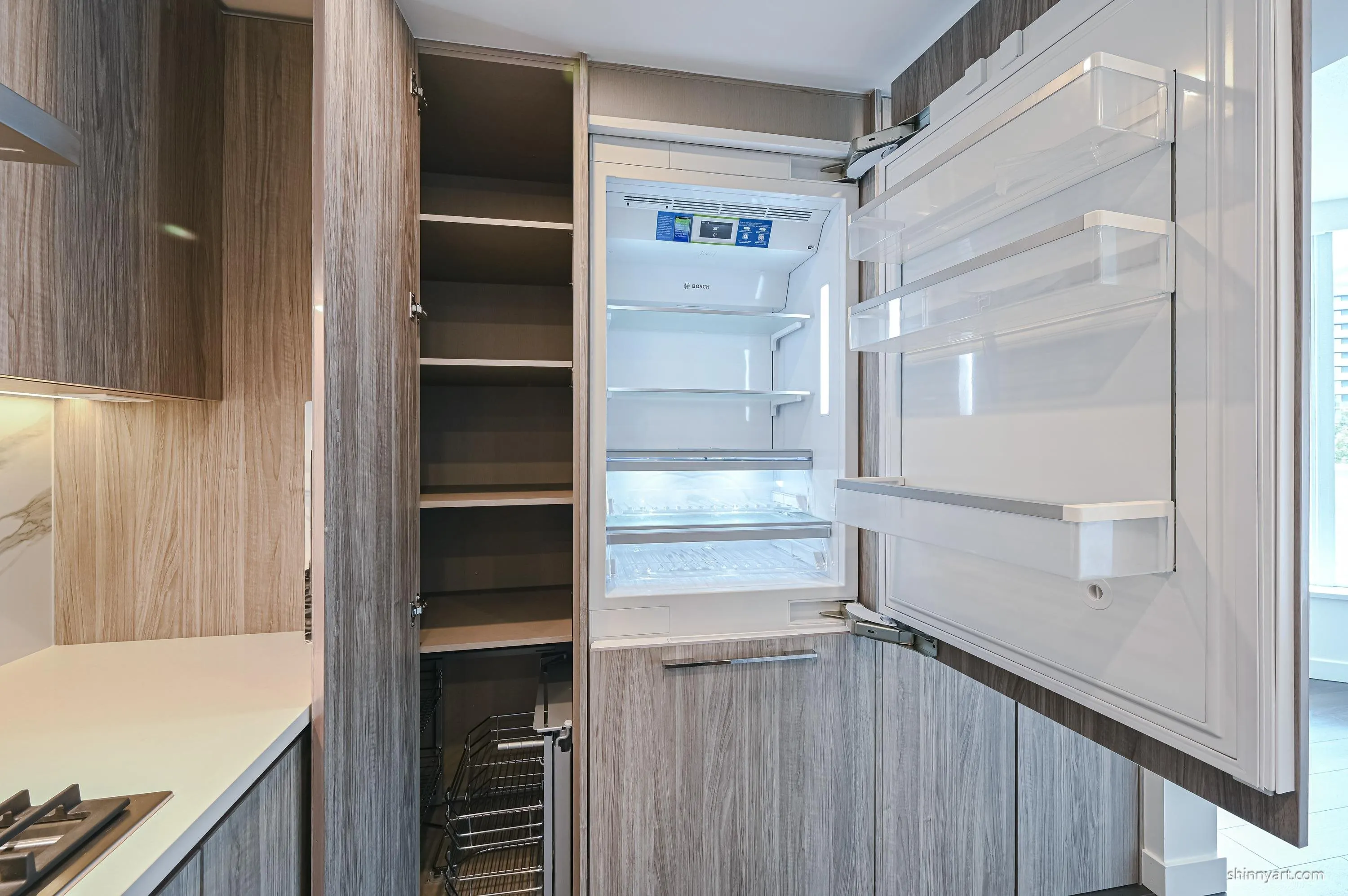 708 13768 100 Avenue