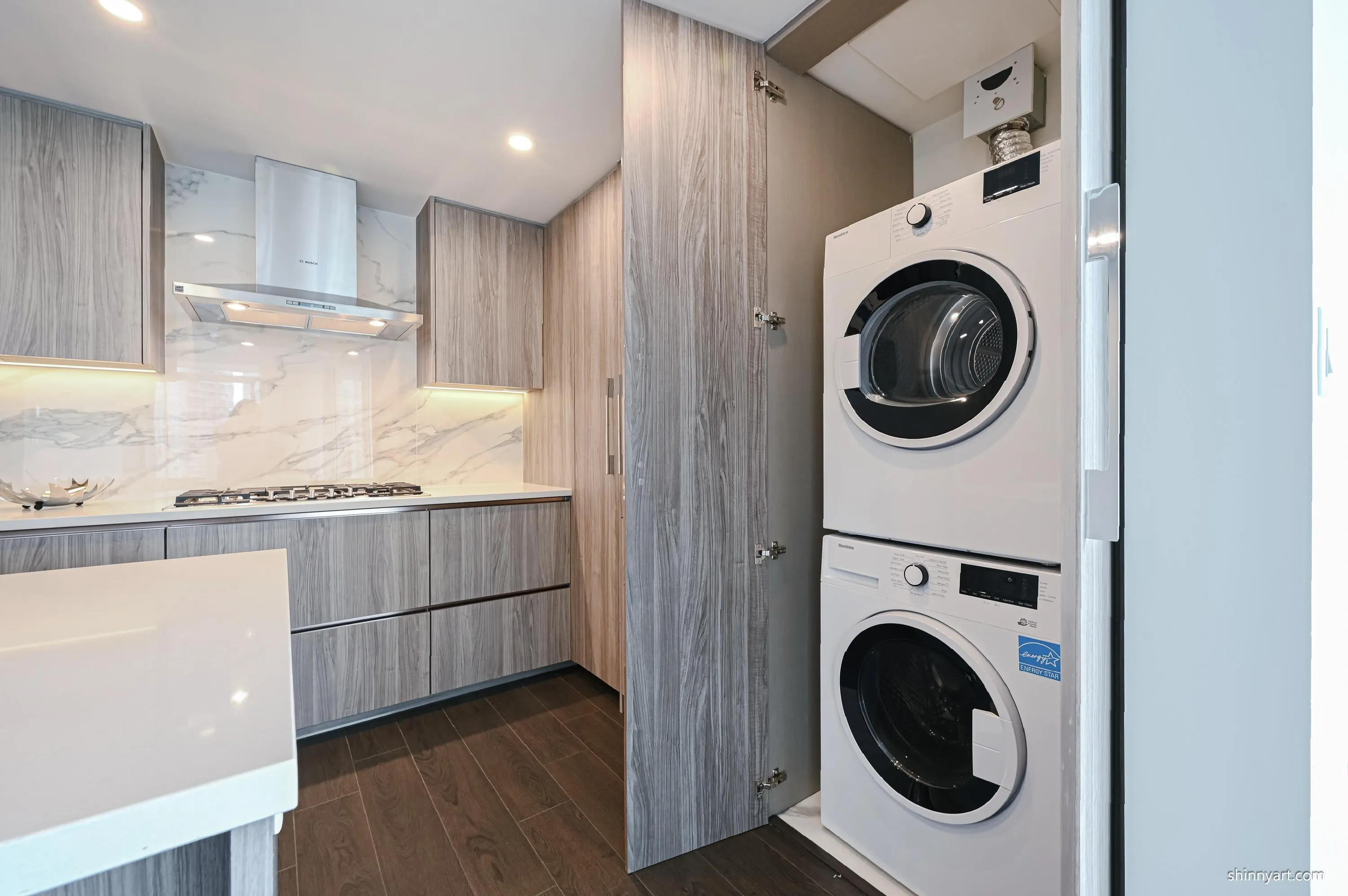 708 13768 100 Avenue