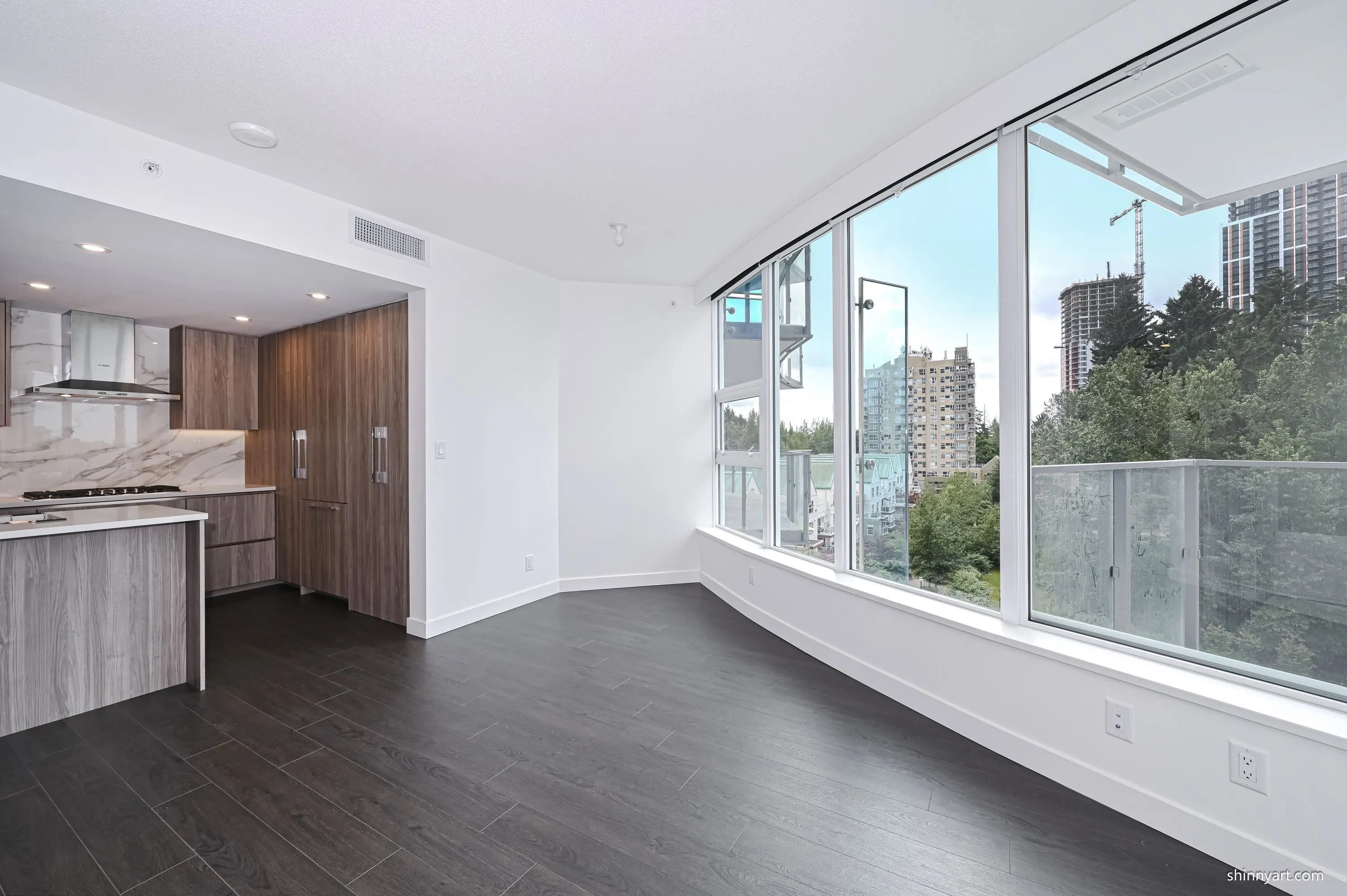 708 13768 100 Avenue