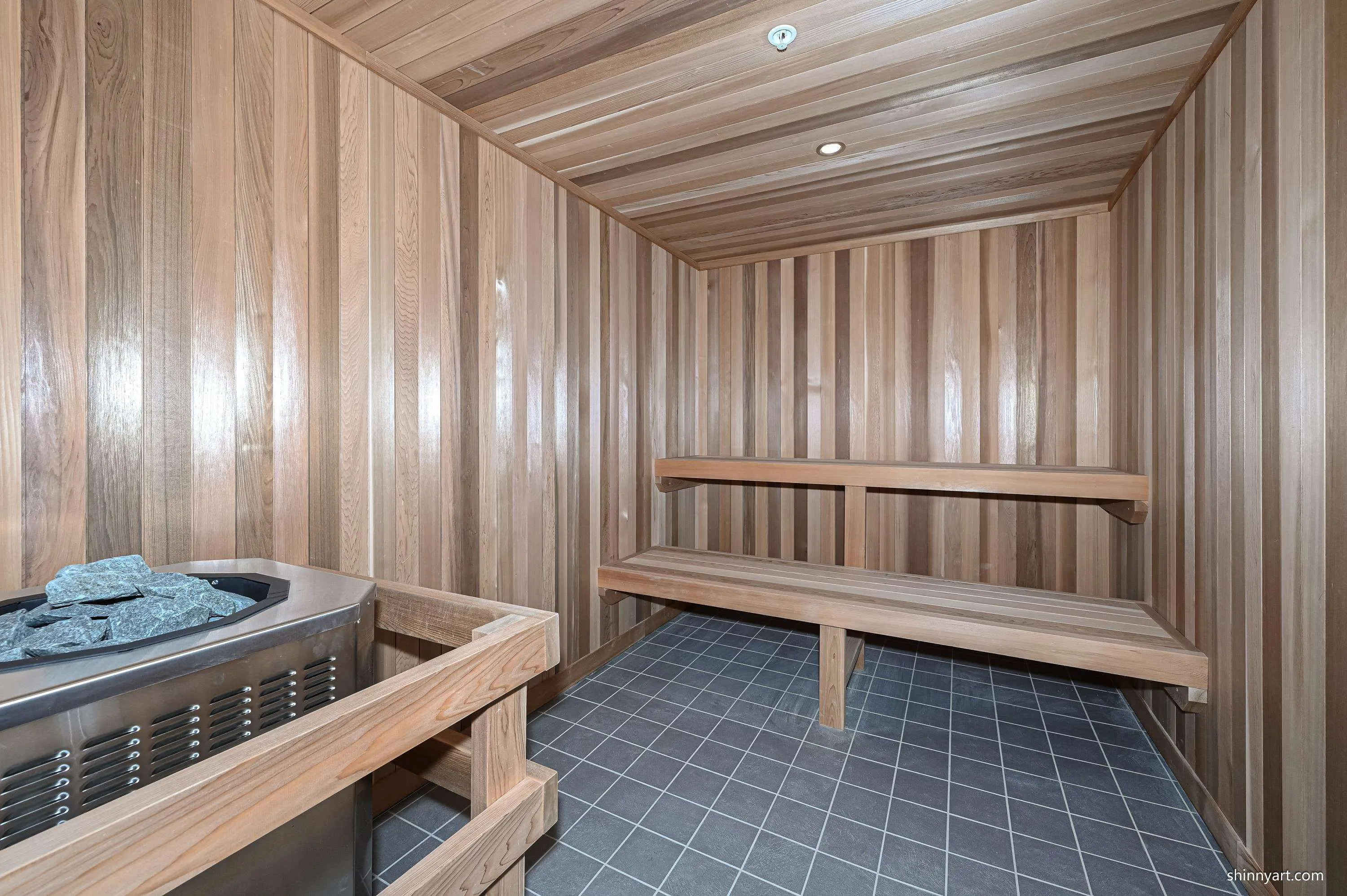 708 13768 100 Avenue