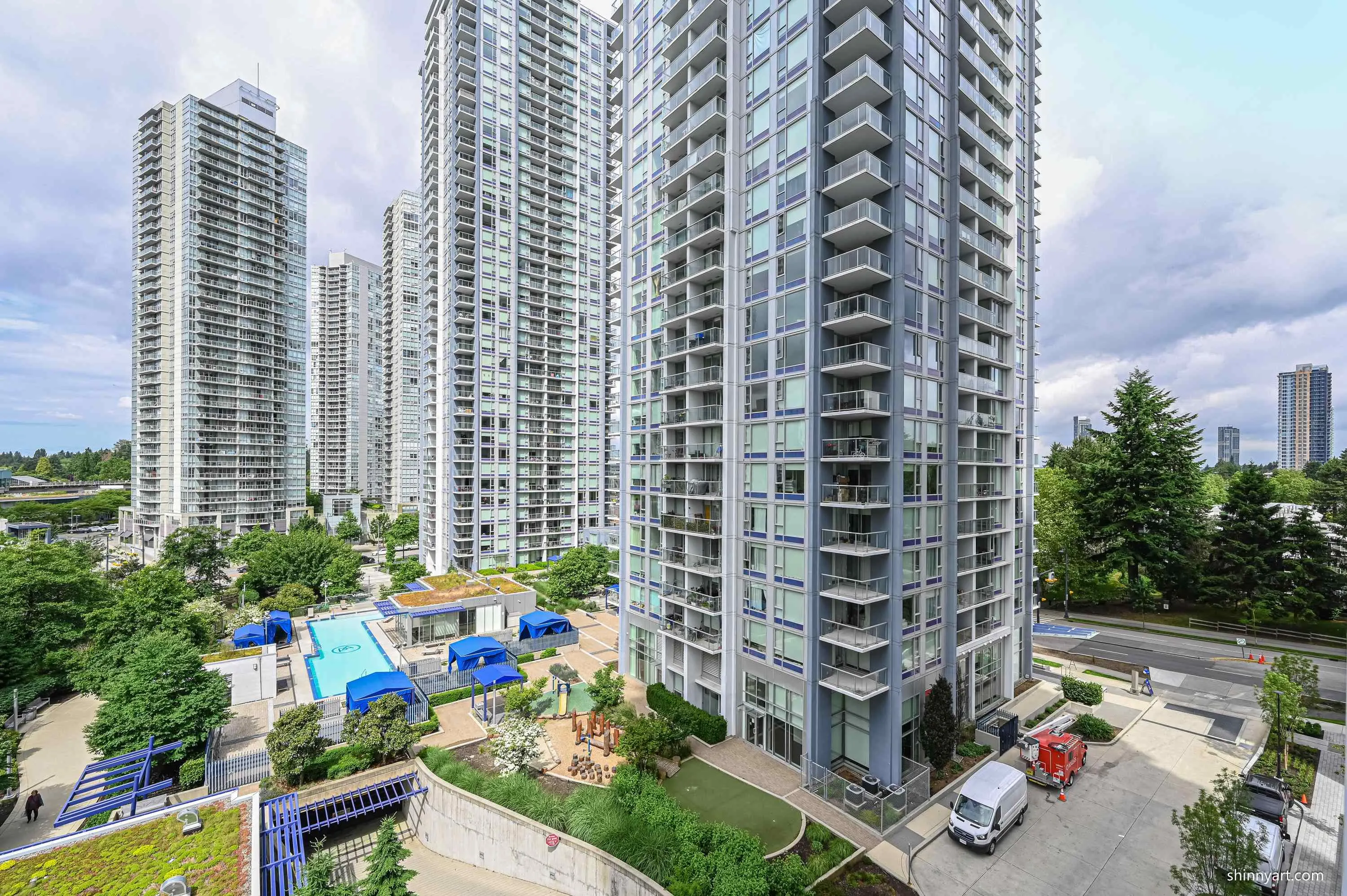 708 13768 100 Avenue