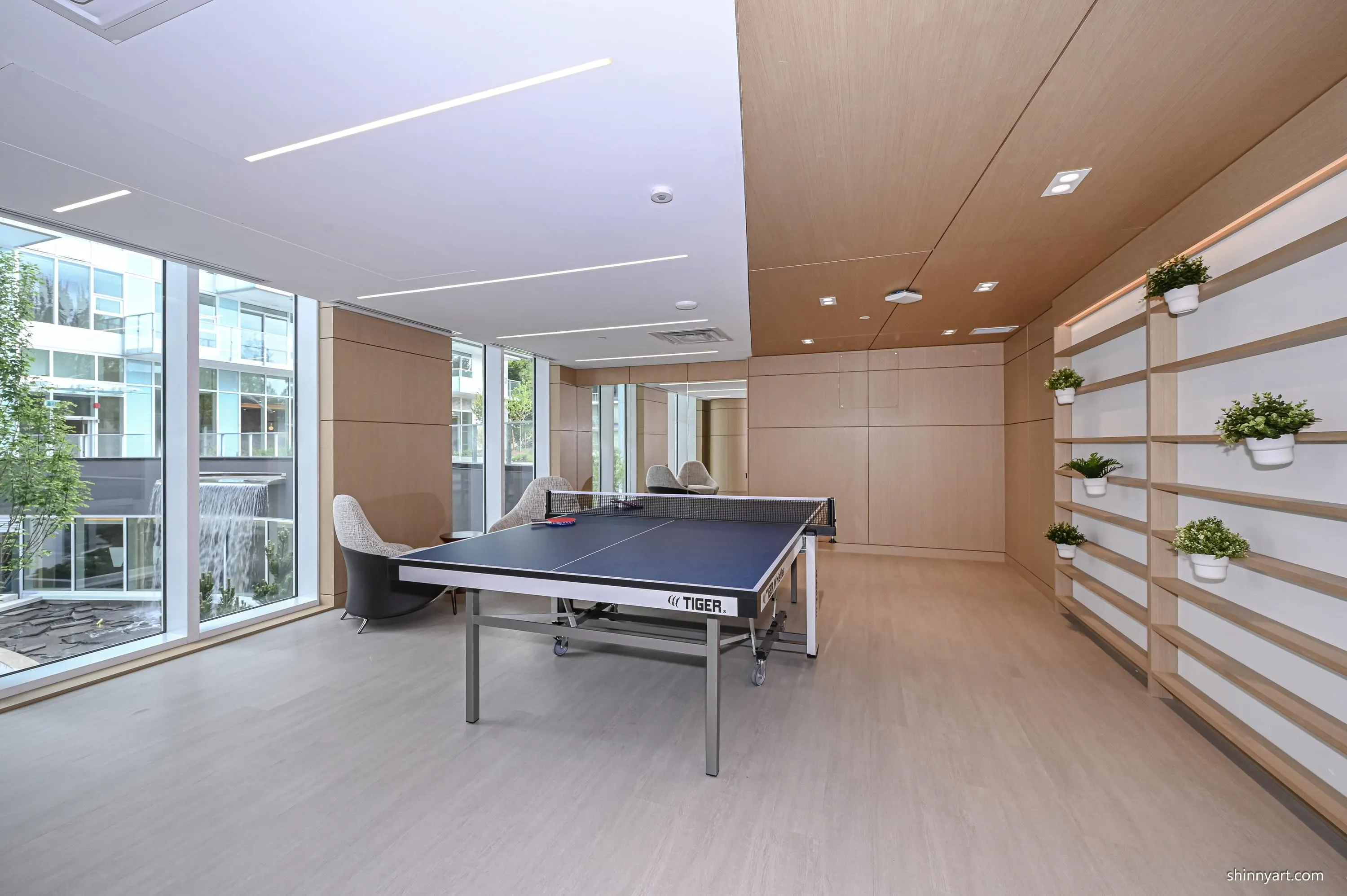 708 13768 100 Avenue