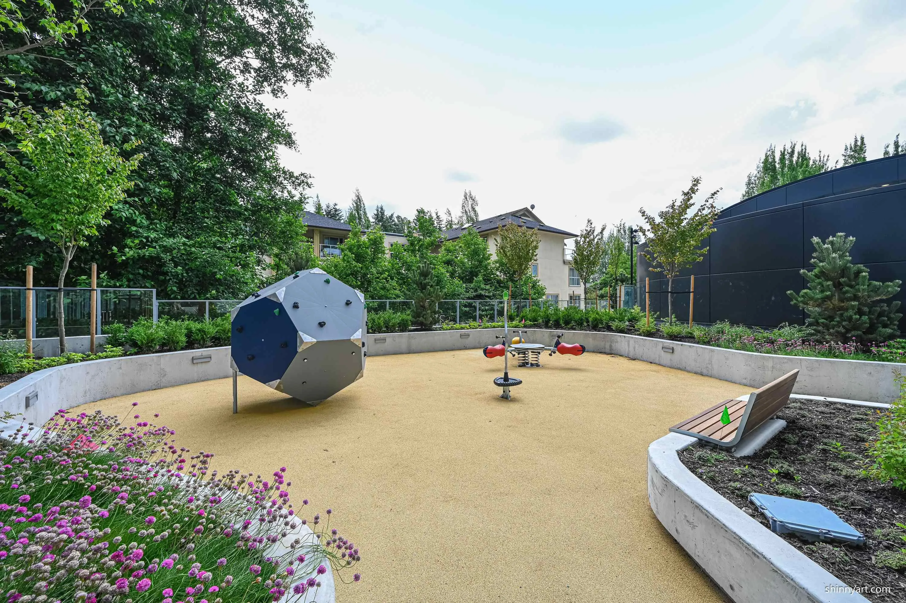 708 13768 100 Avenue