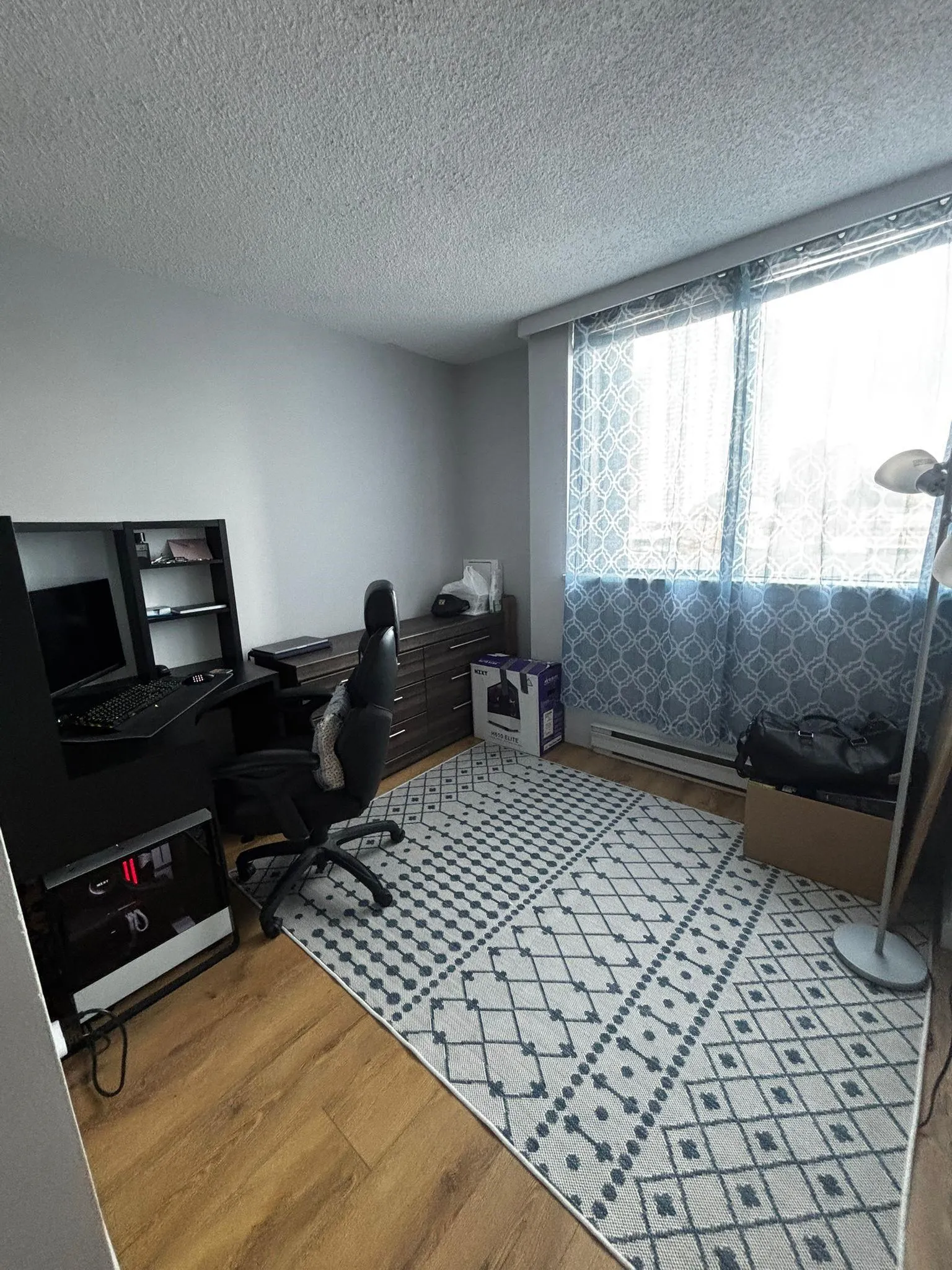 904 9521 Cardston Court