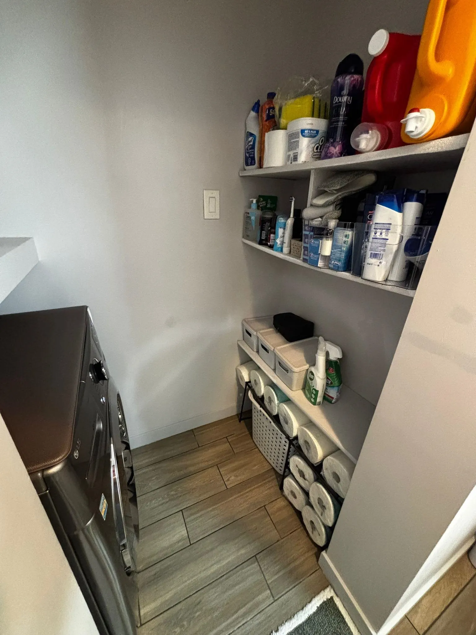 904 9521 Cardston Court