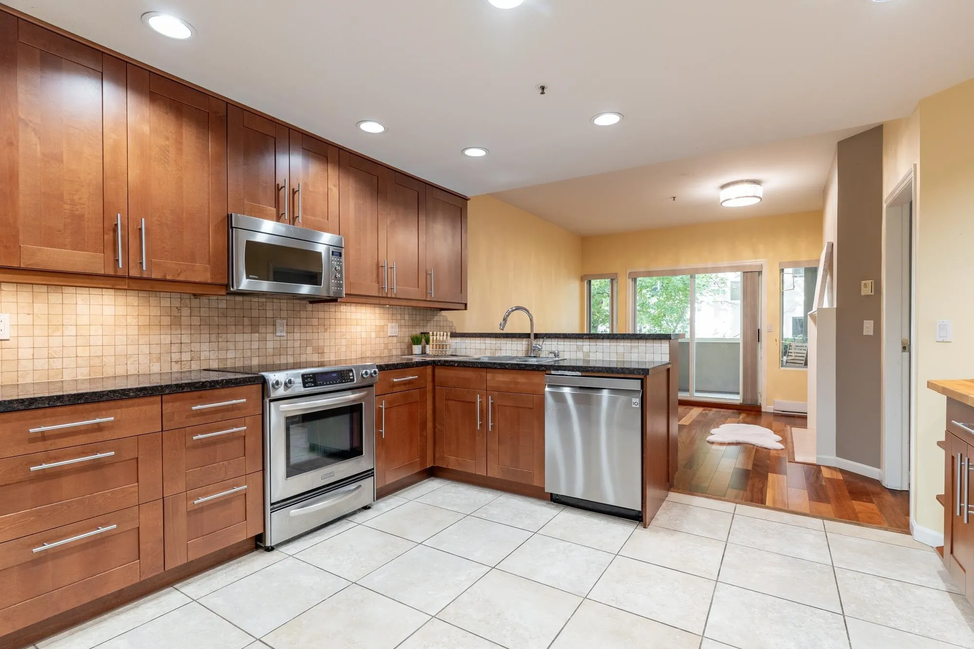 112 7600 Moffatt Road