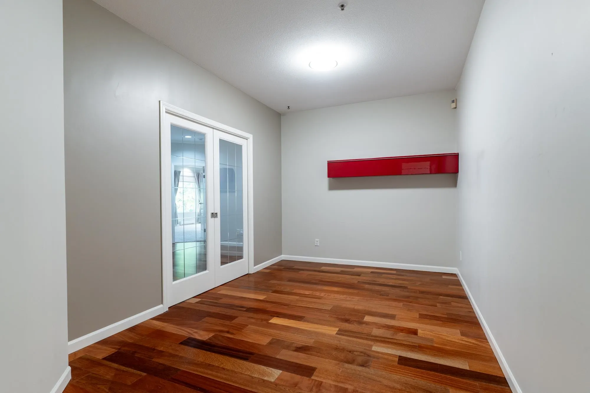 112 7600 Moffatt Road