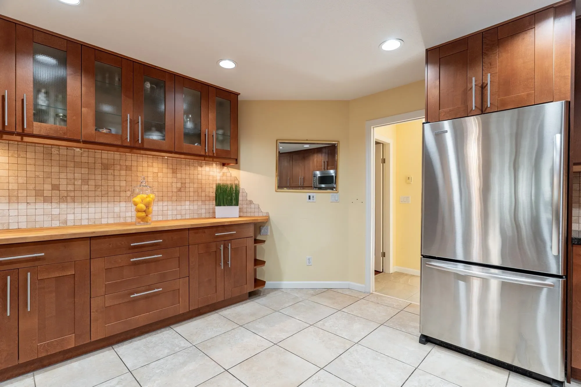 112 7600 Moffatt Road