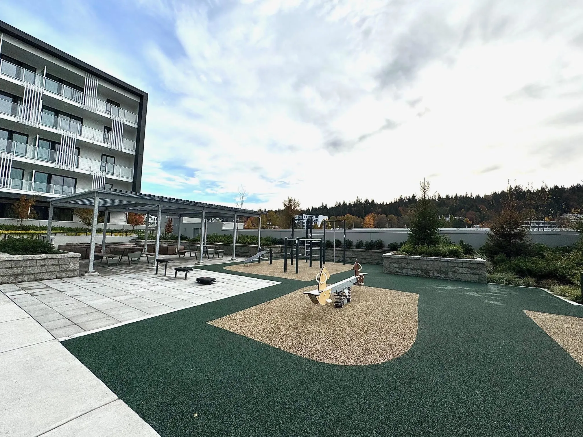 504 3075 Murray Street