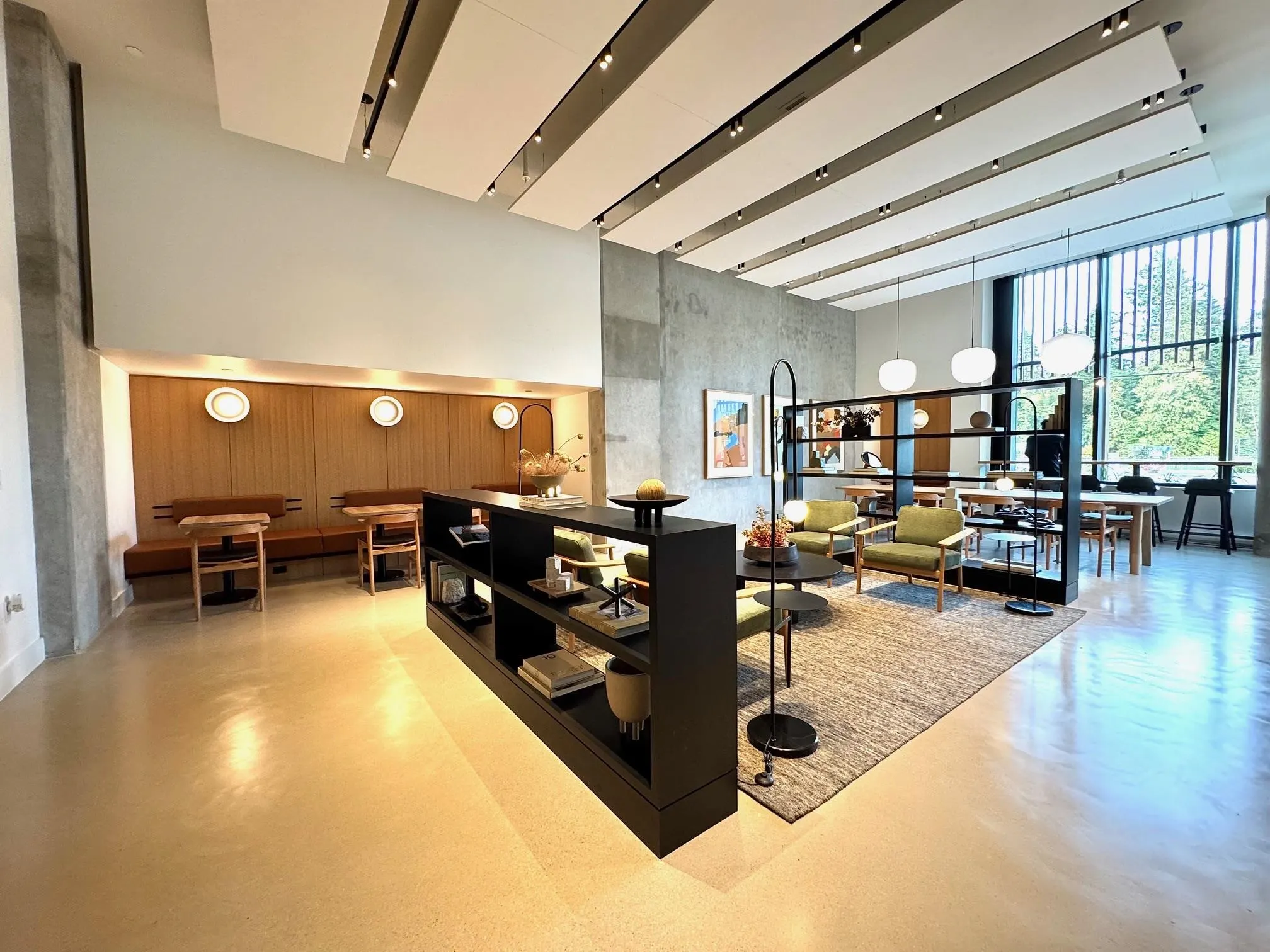 504 3075 Murray Street