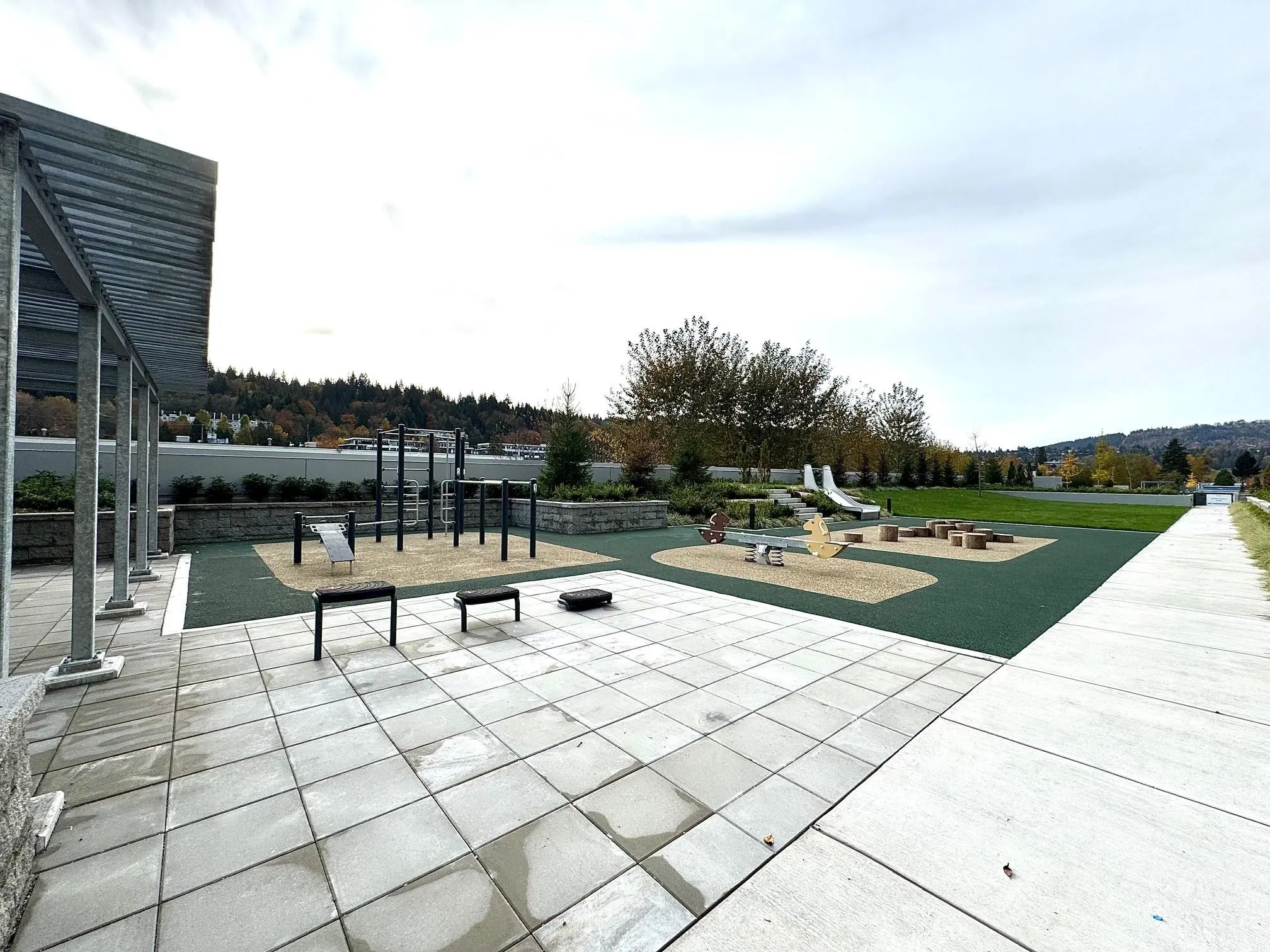 504 3075 Murray Street