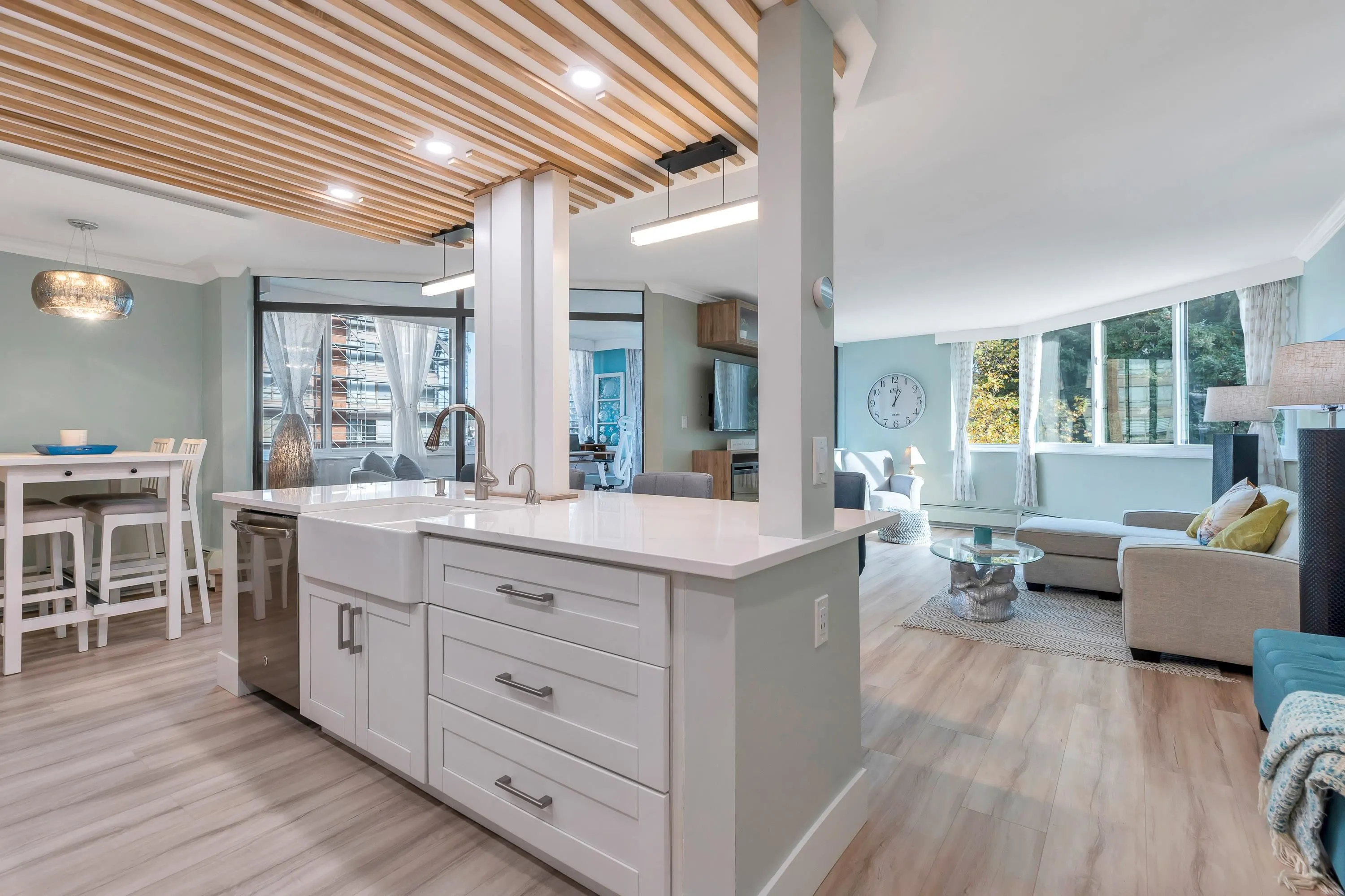 402 1480 Foster Street