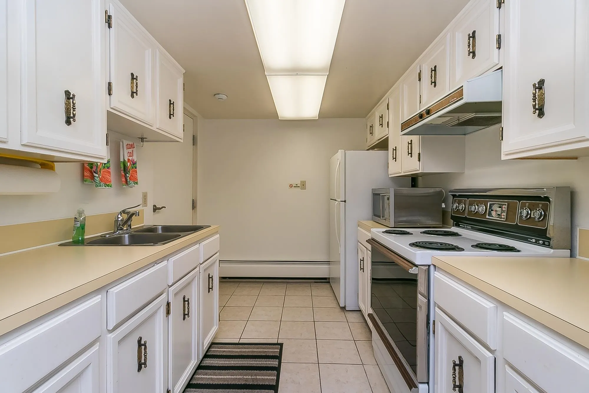 402 1480 Foster Street