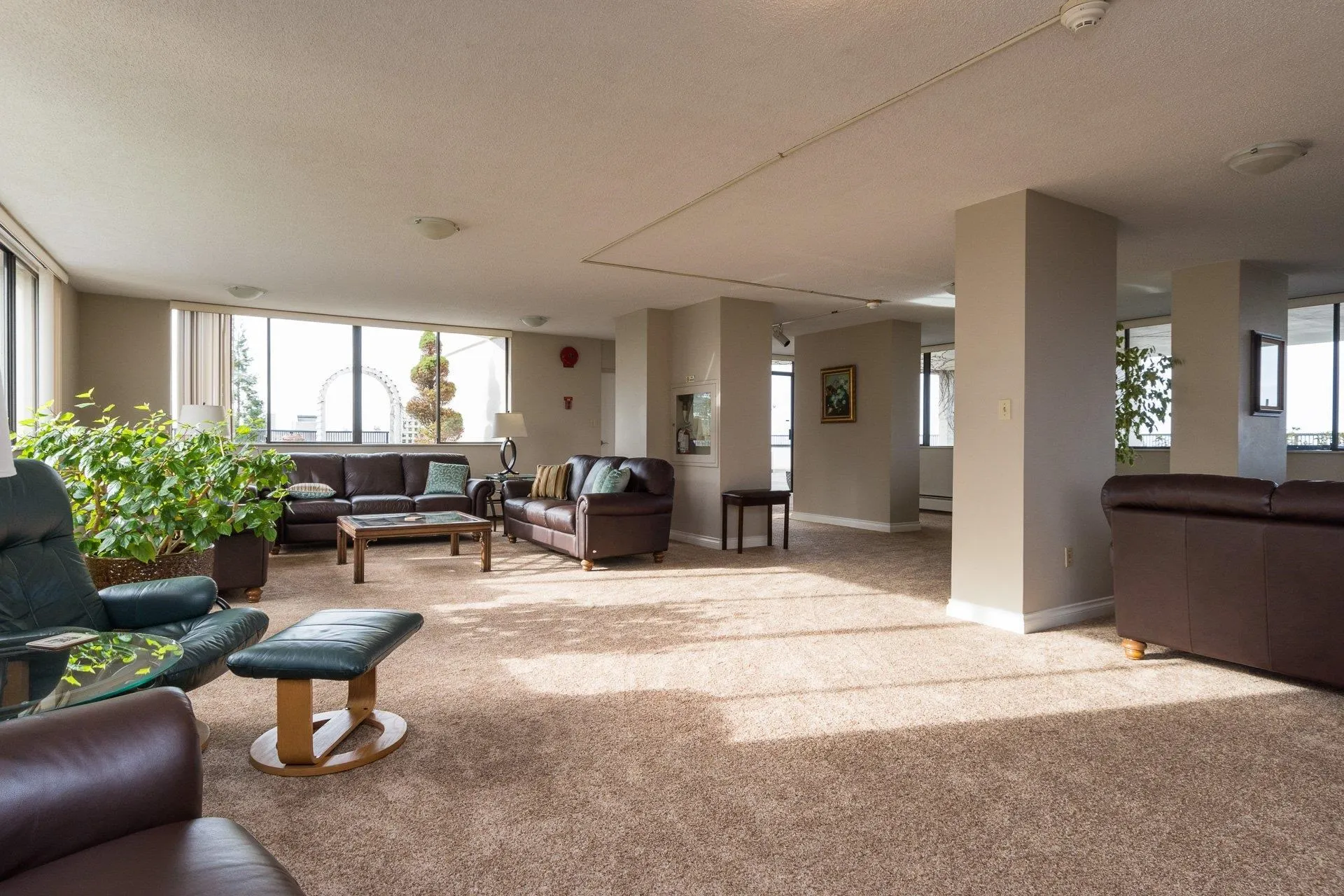 402 1480 Foster Street