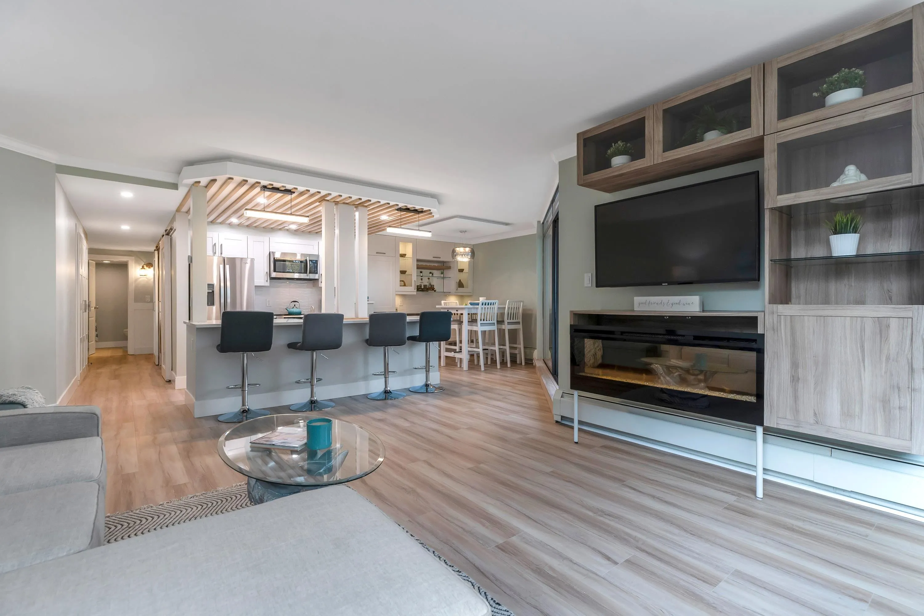 402 1480 Foster Street