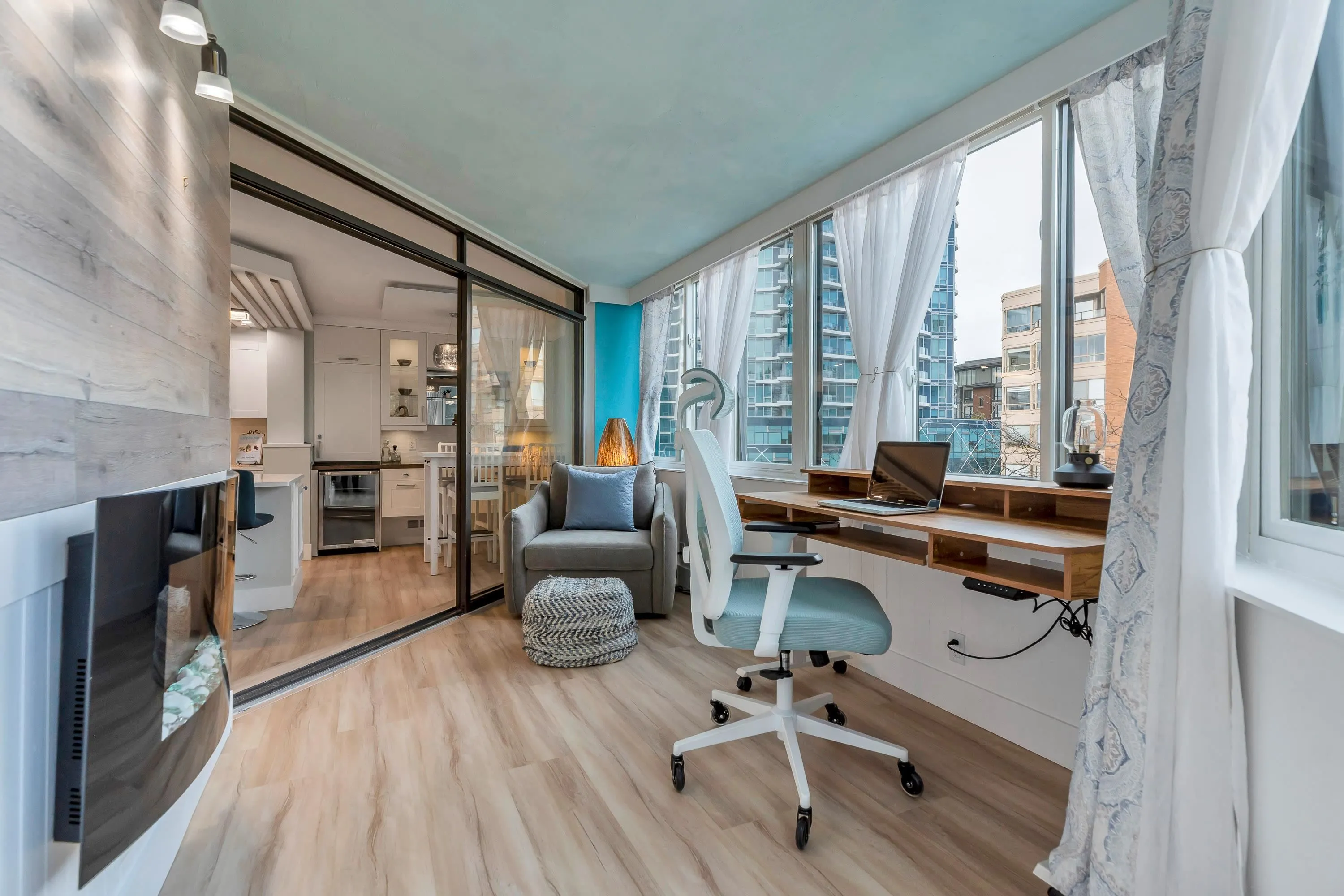 402 1480 Foster Street