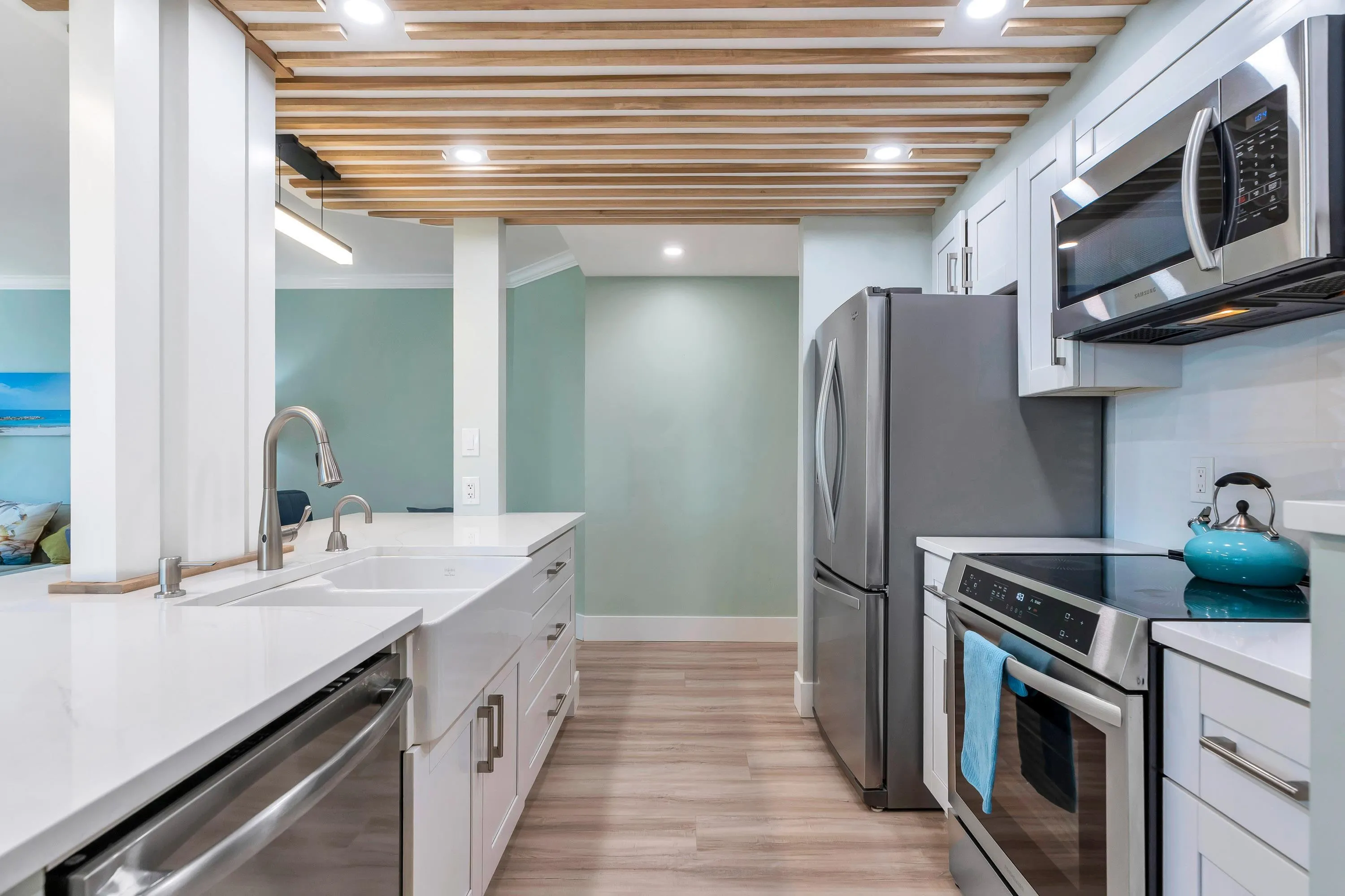 402 1480 Foster Street