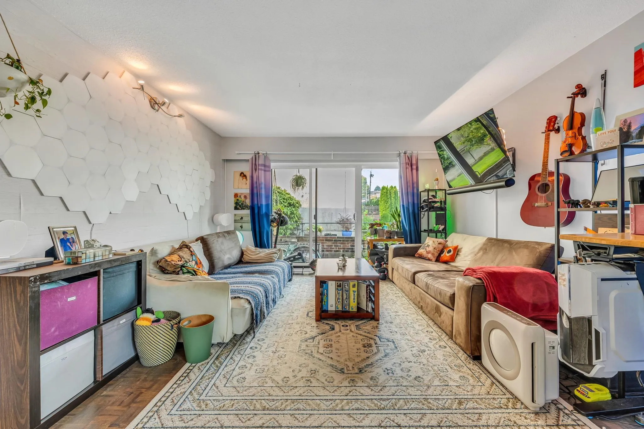 207 2025 W 2nd Avenue