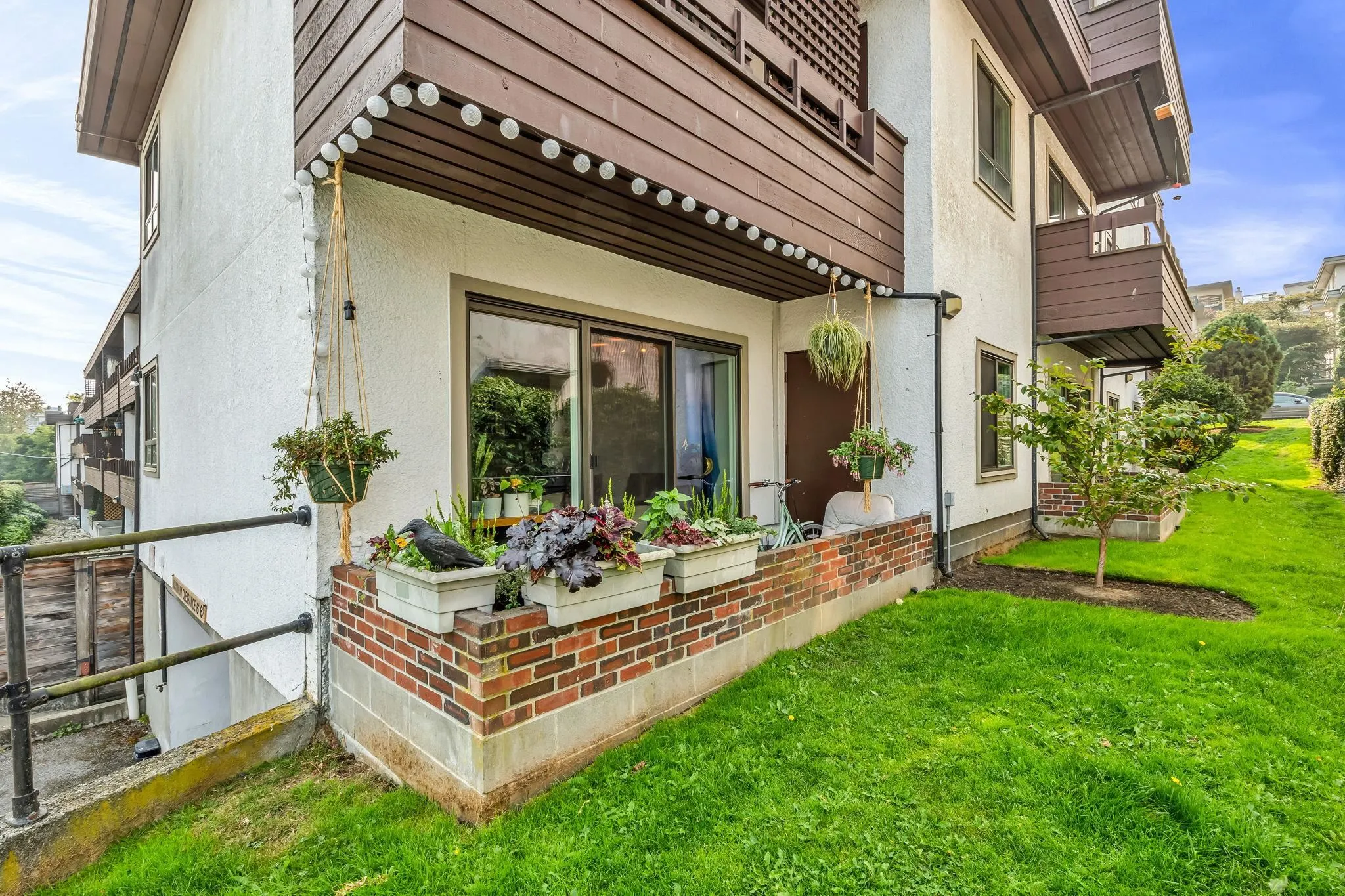 207 2025 W 2nd Avenue