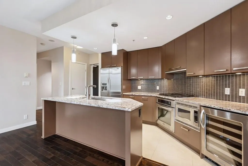 805 6188 Wilson Avenue