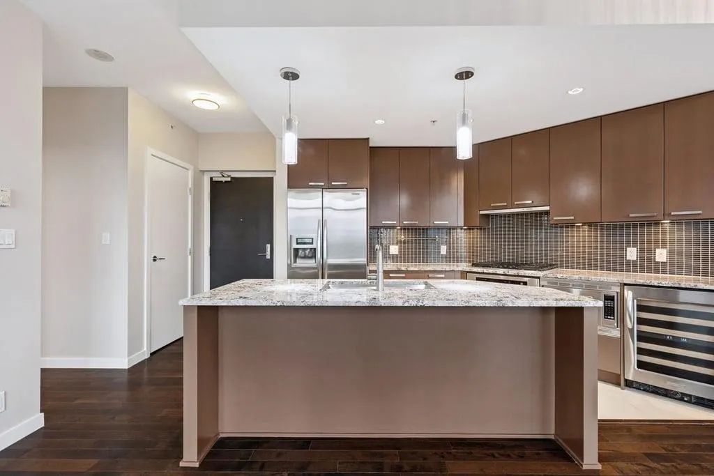 805 6188 Wilson Avenue