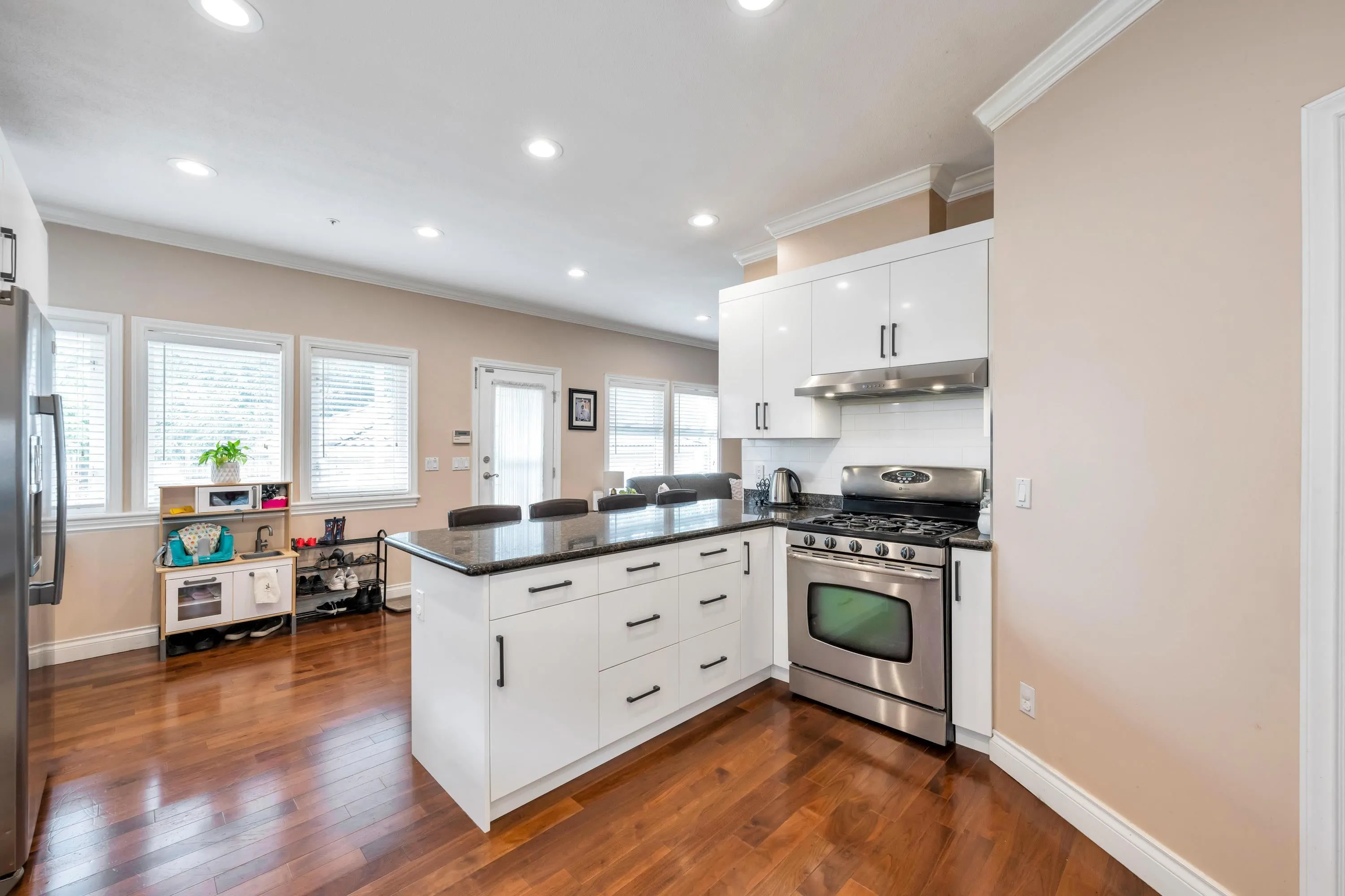 6271 Arlington Street