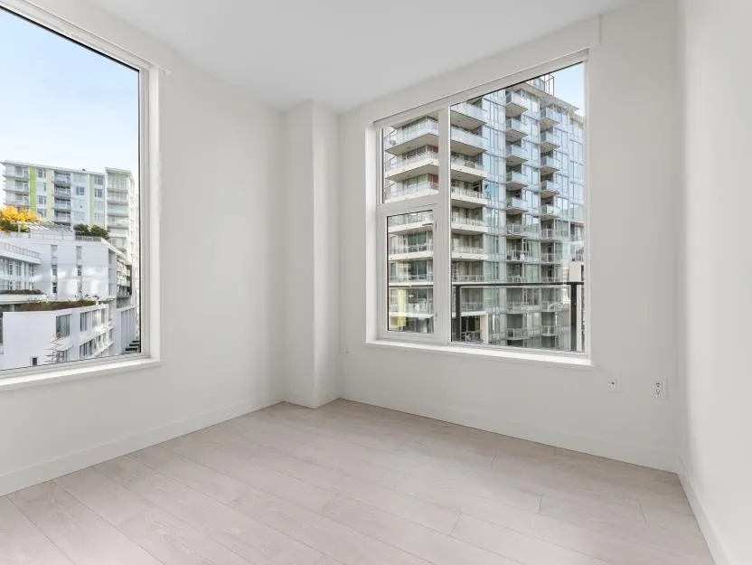 581 8671 Hazelbridge Way