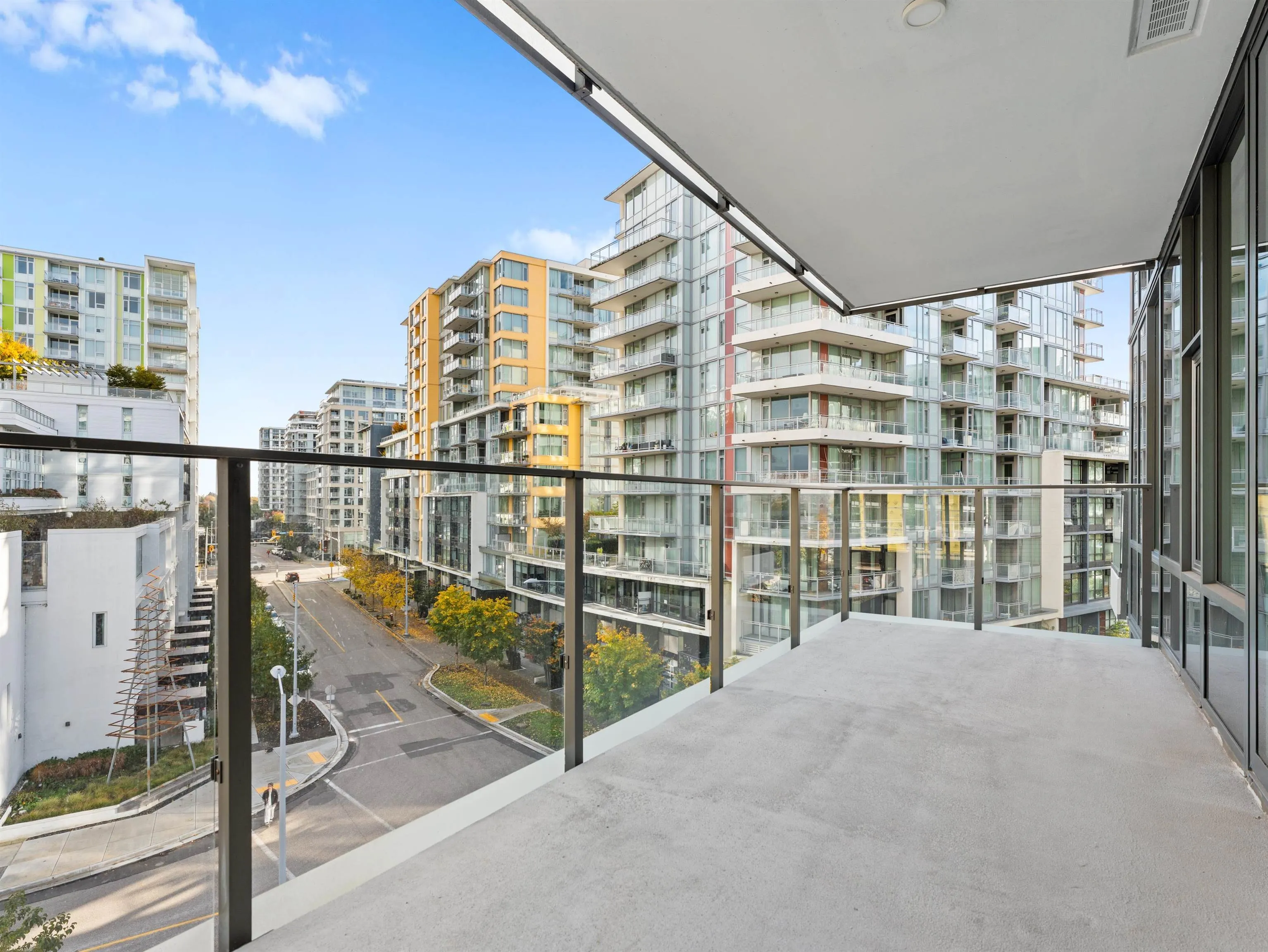 581 8671 Hazelbridge Way