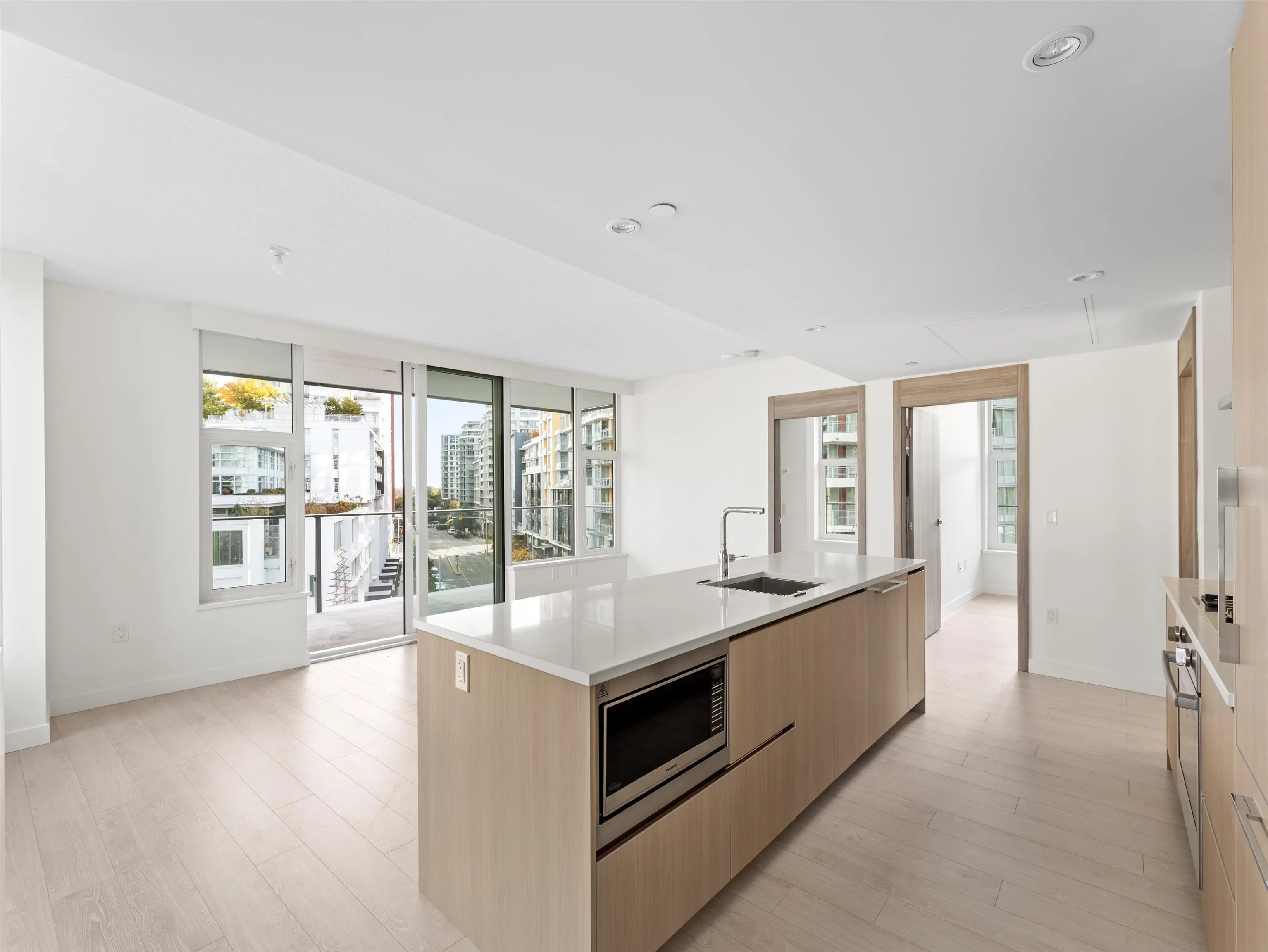 581 8671 Hazelbridge Way