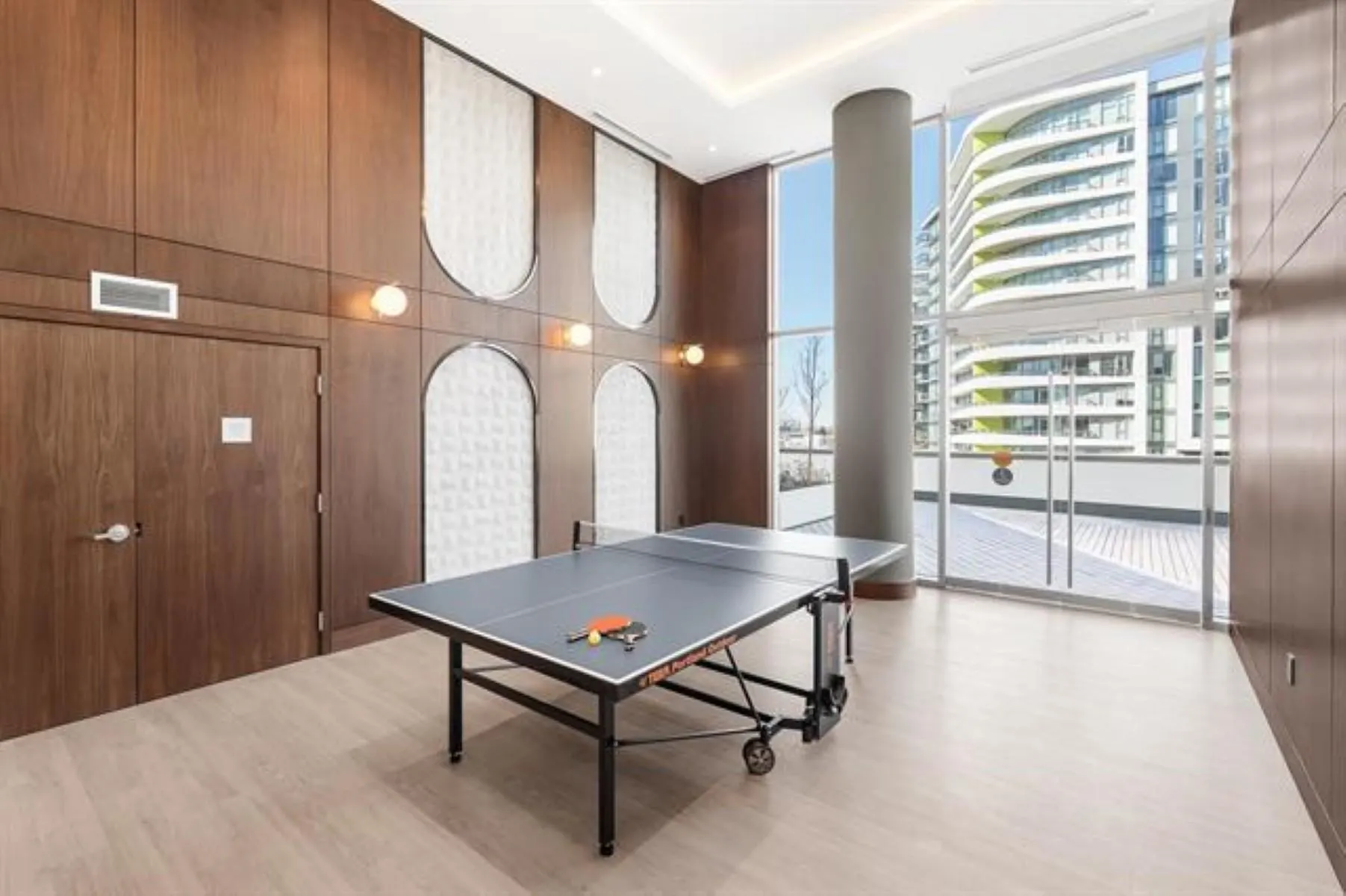 581 8671 Hazelbridge Way