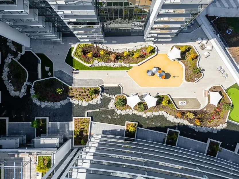 581 8671 Hazelbridge Way