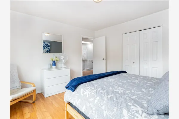 3706 W King Edward Avenue