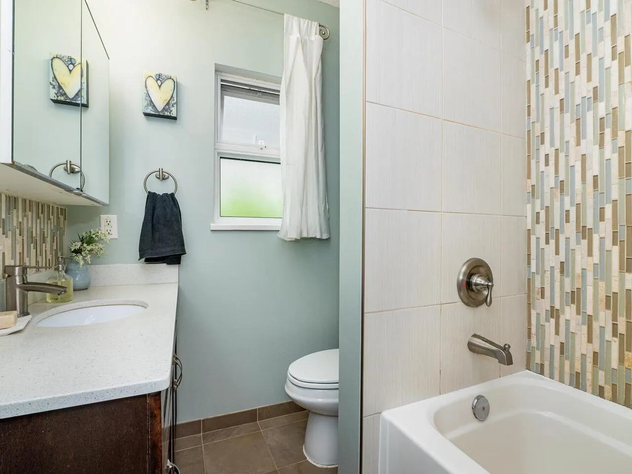 3706 W King Edward Avenue