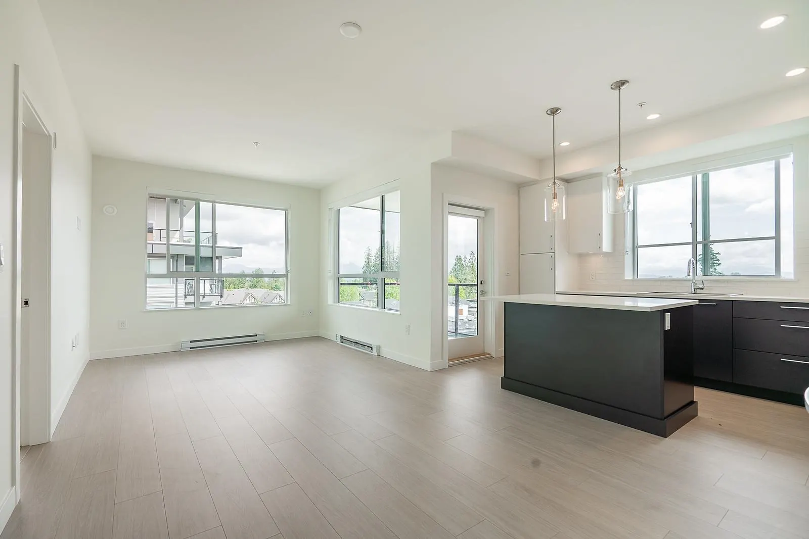 B502 20834 80 Avenue