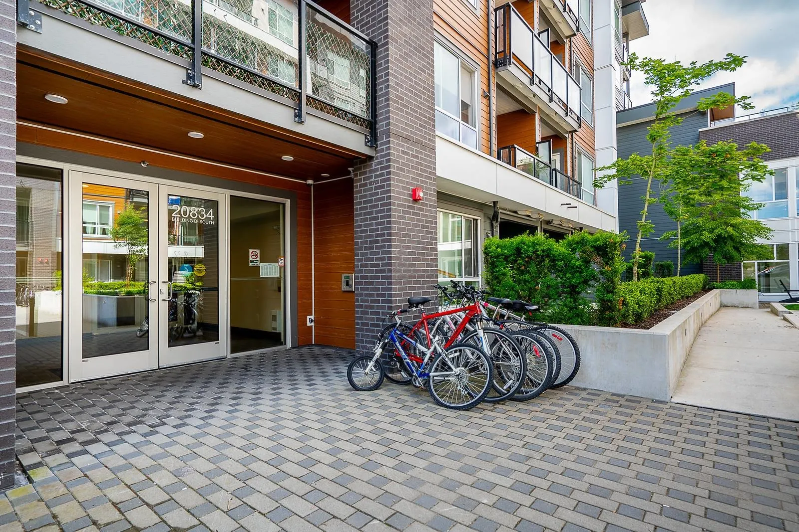 B502 20834 80 Avenue