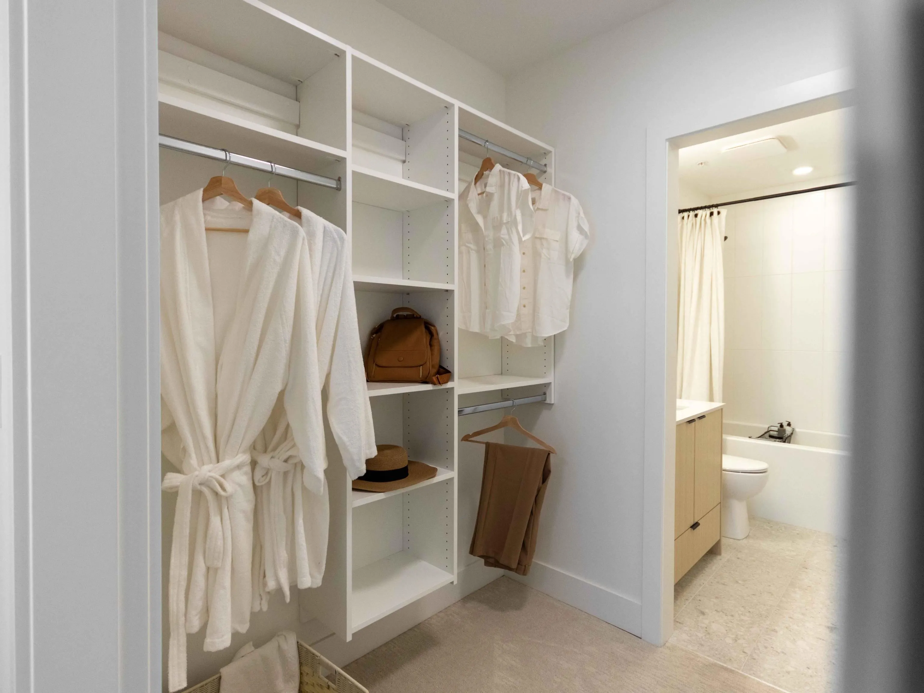 202 13455 94a Avenue