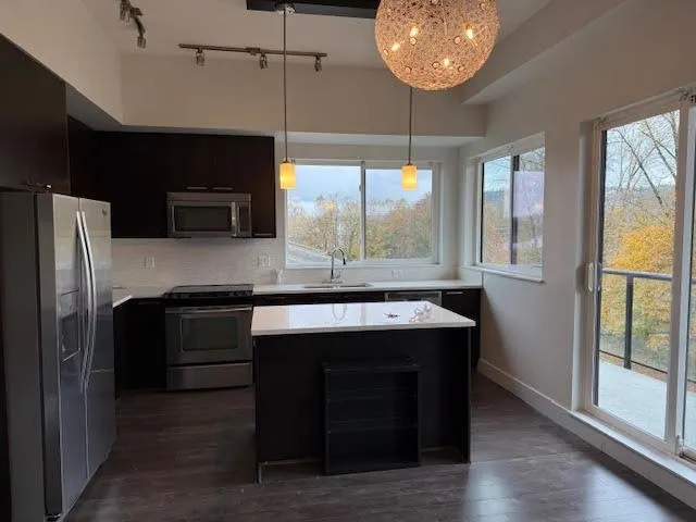 503 2362 Whyte Avenue