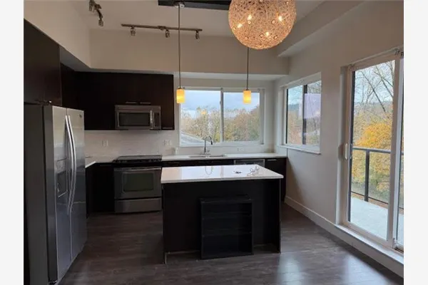 503 2362 Whyte Avenue