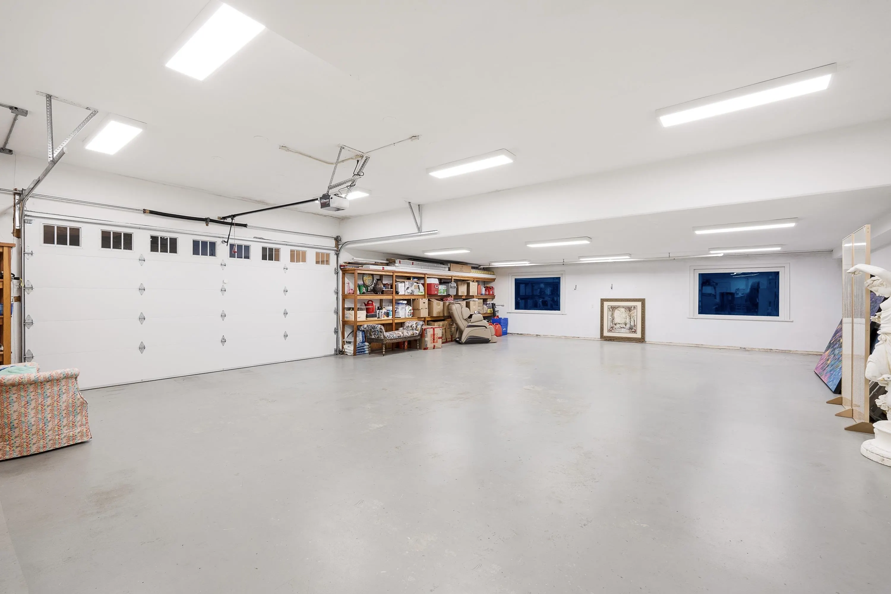 965 King Georges Way