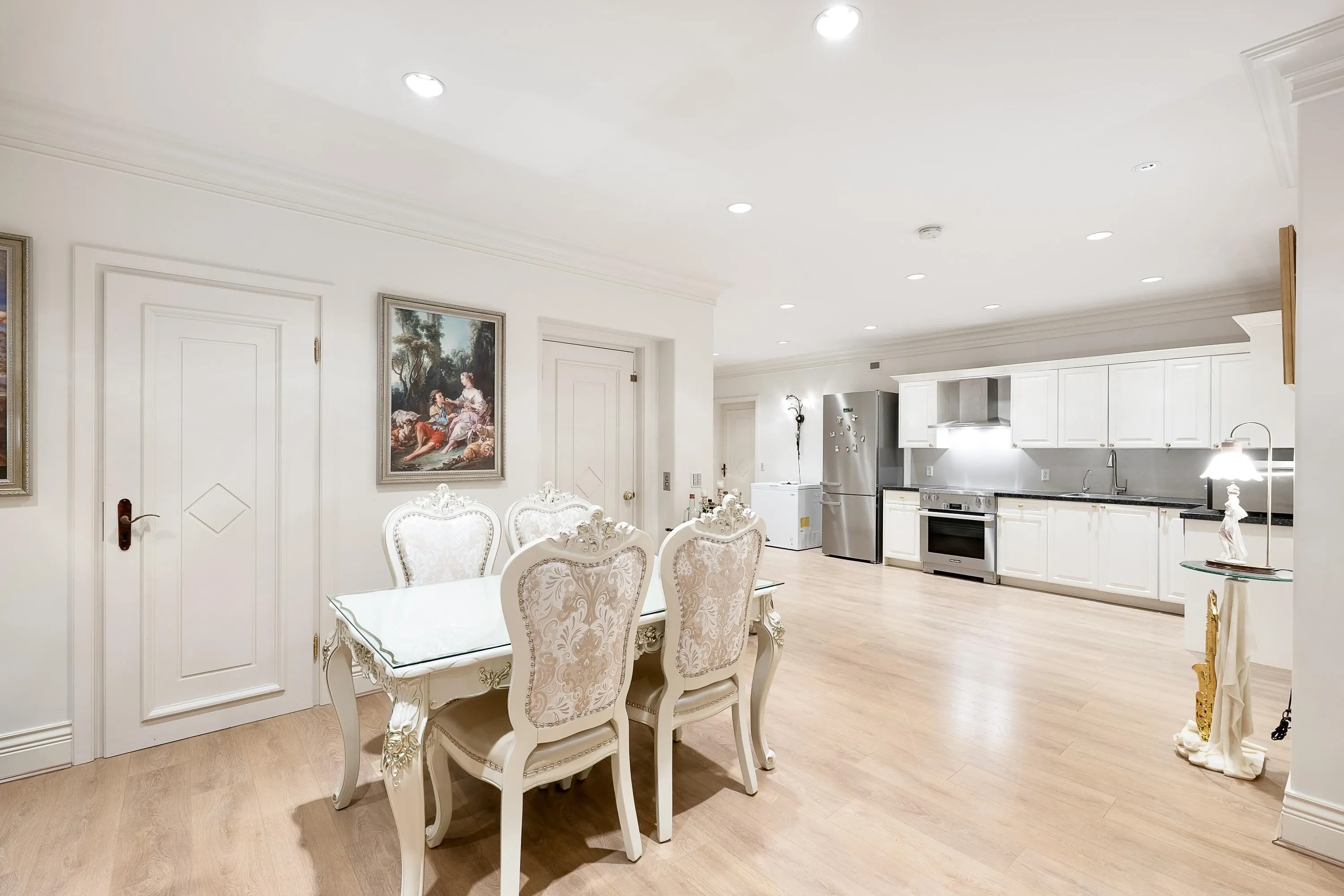 965 King Georges Way