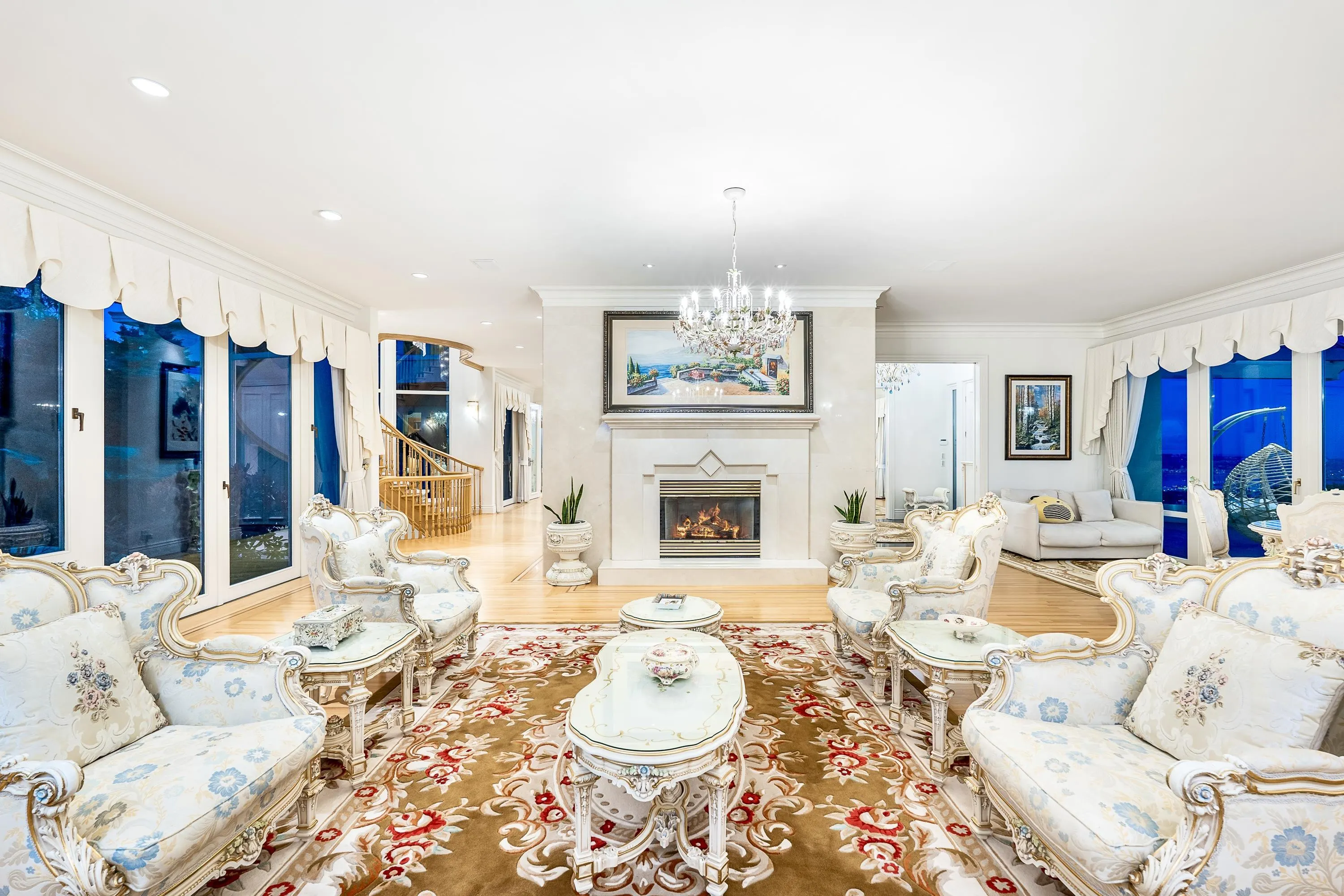 965 King Georges Way