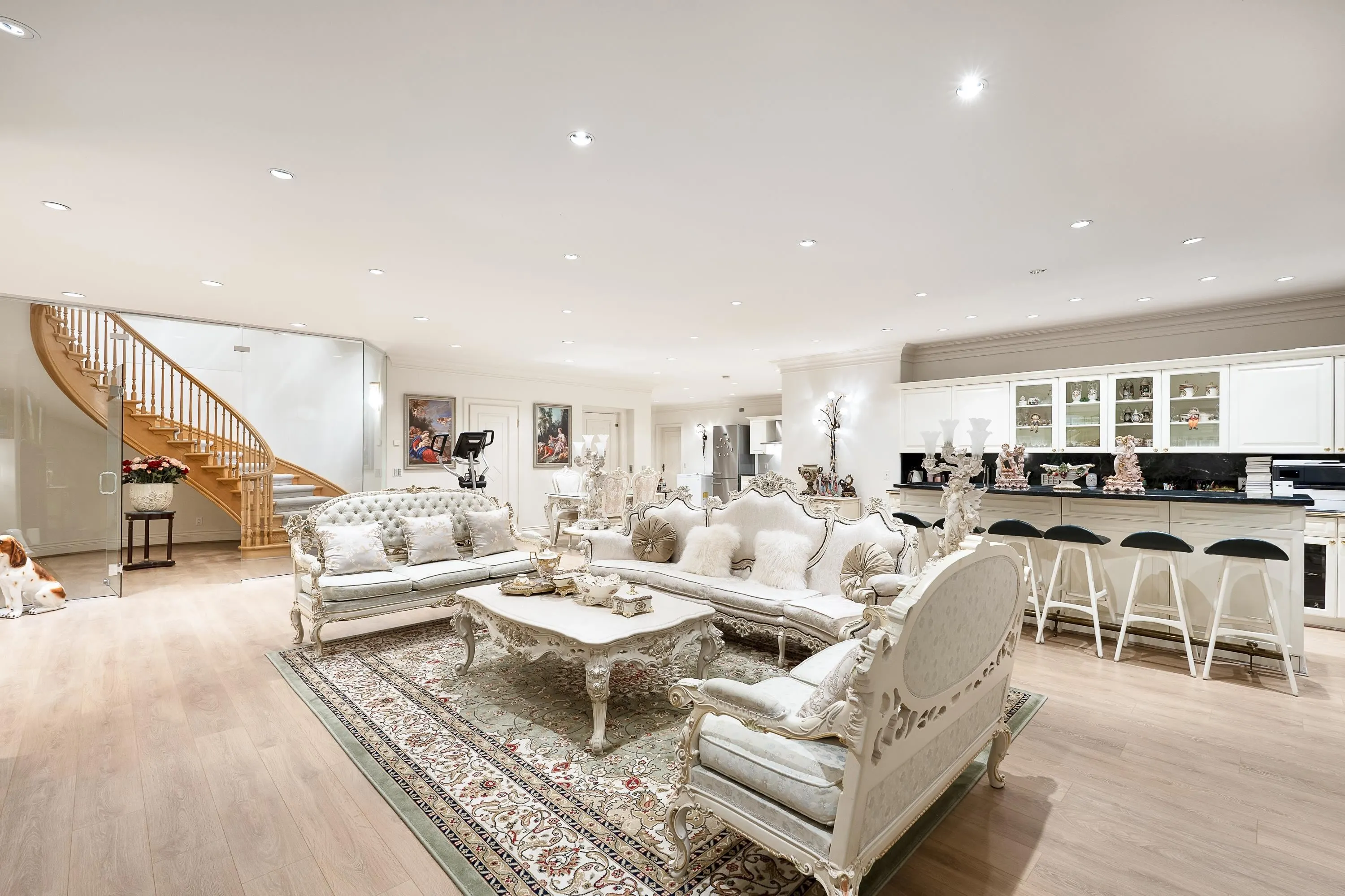 965 King Georges Way