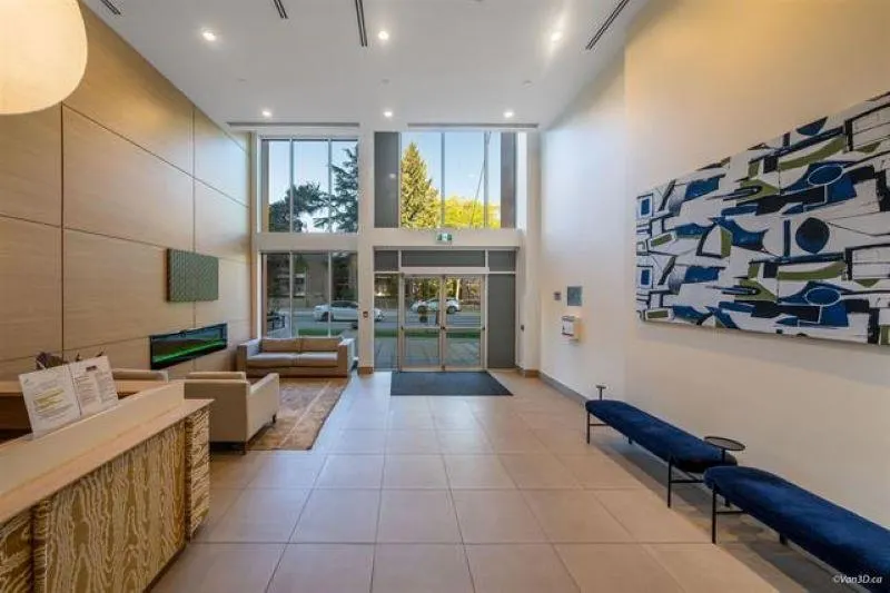 402 13318 104 Avenue