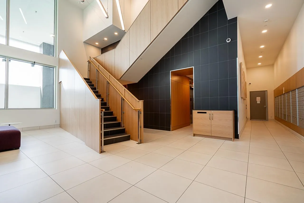 1306 308 Alderson Avenue