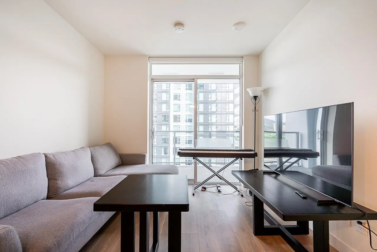 1306 308 Alderson Avenue