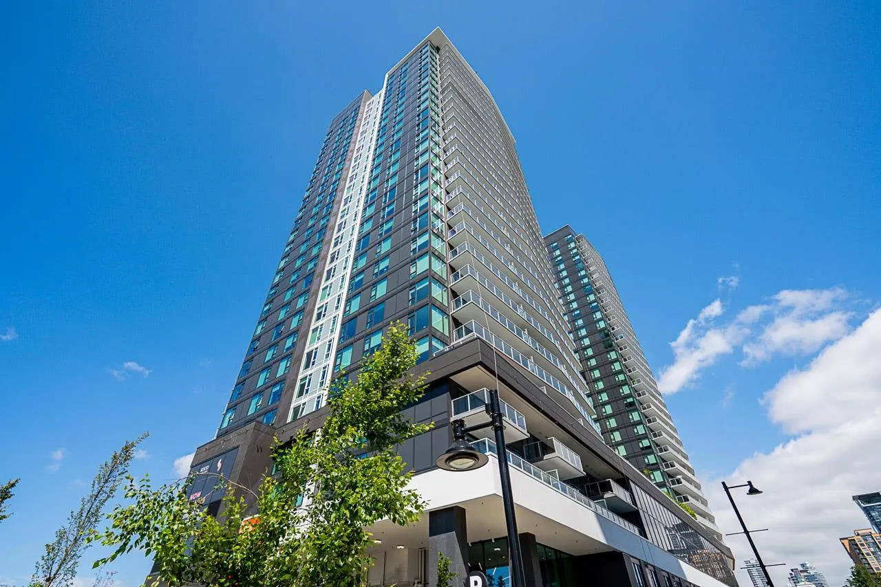 1306 308 Alderson Avenue