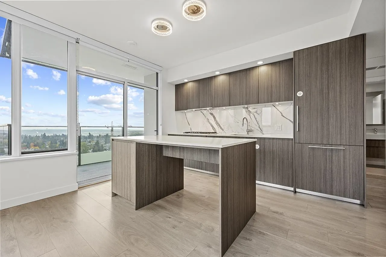 1902 6463 Silver Avenue