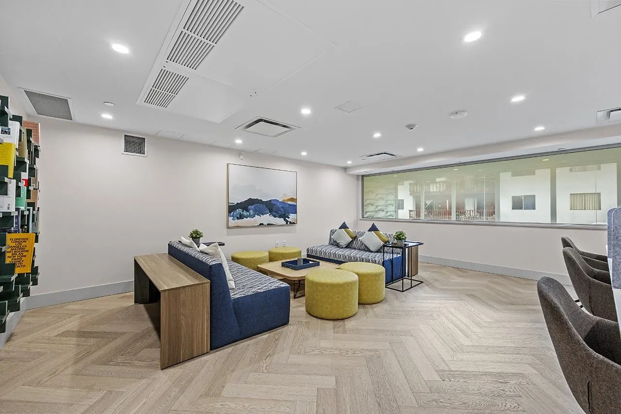 1902 6463 Silver Avenue