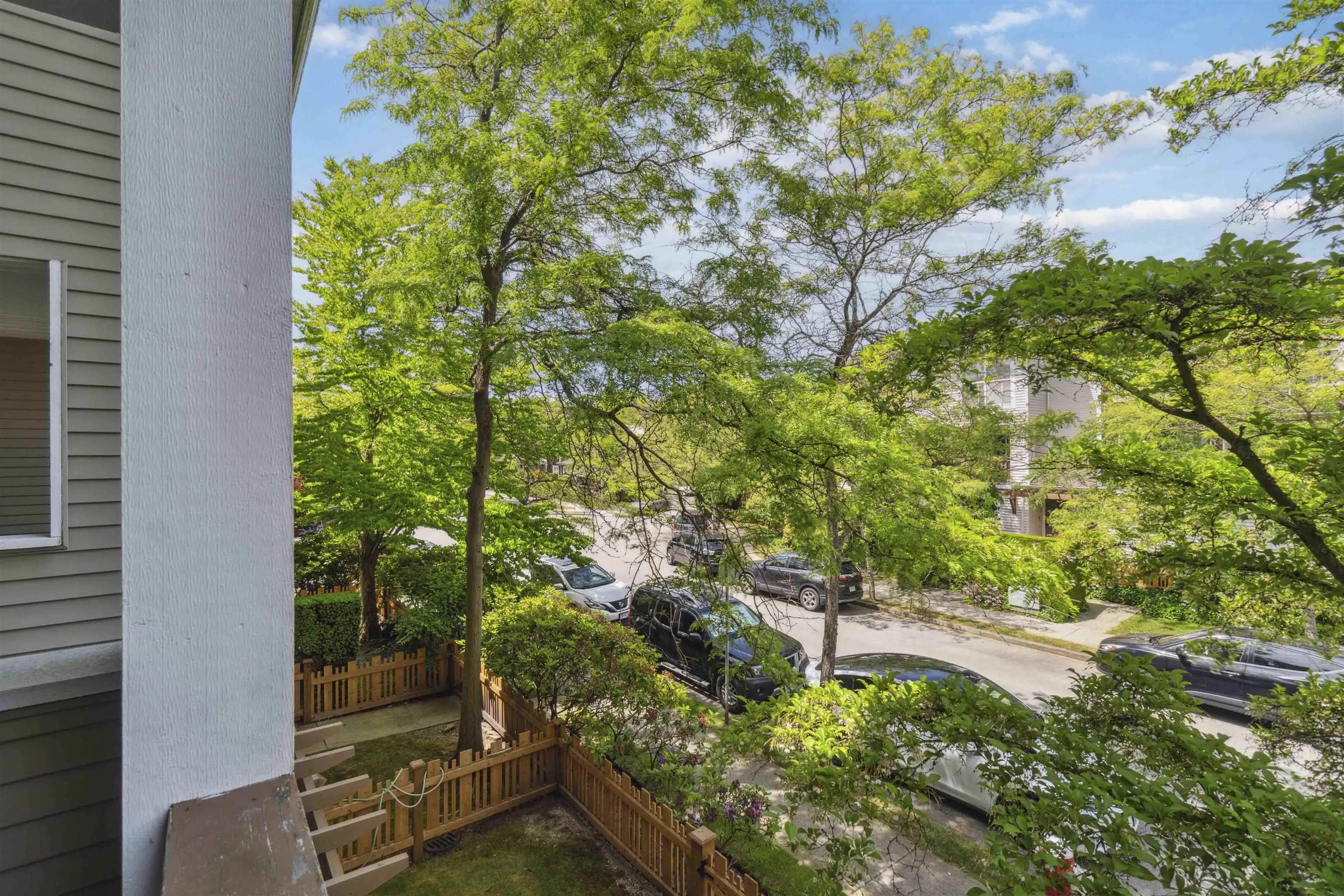 38 7111 Lynnwood Drive