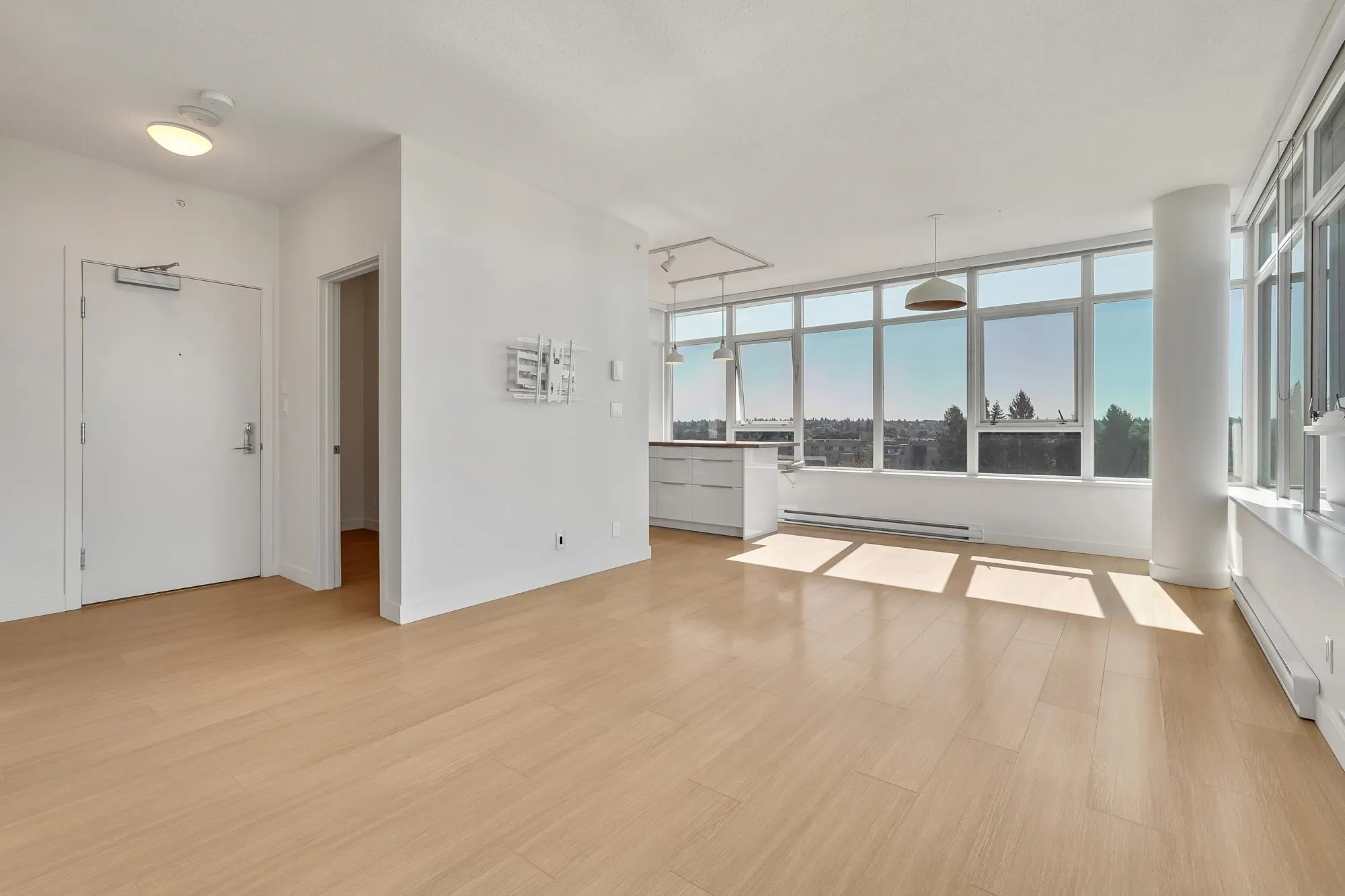 903 2788 Prince Edward Street